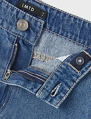 LMTD - NLMTOIZZA DNM LOOSE PANT NOOS - loose jeans - medium blue denim - 4