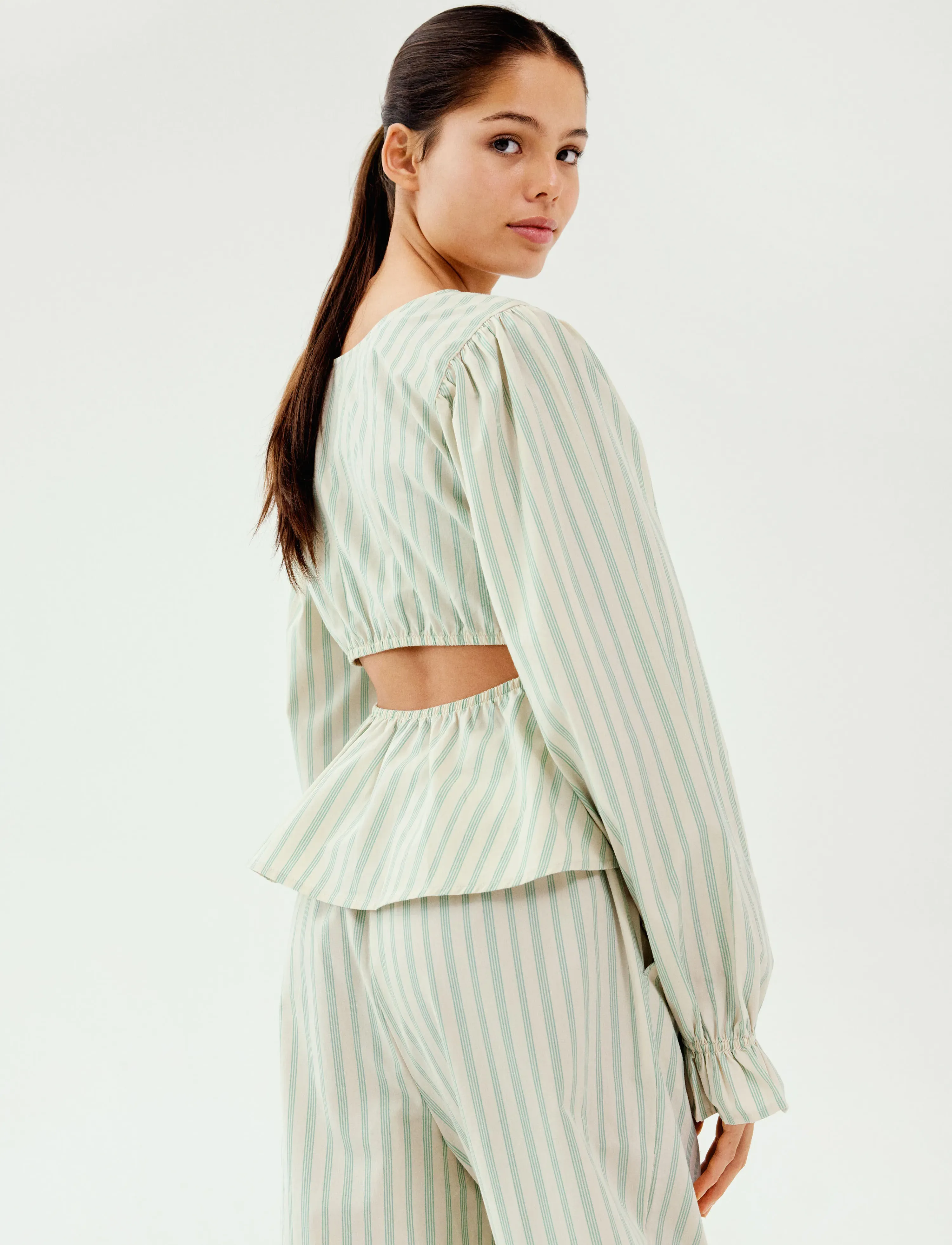 LMTD - NLFTIPSY LS CROP PEBLUM SHIRT - turtledove - 4