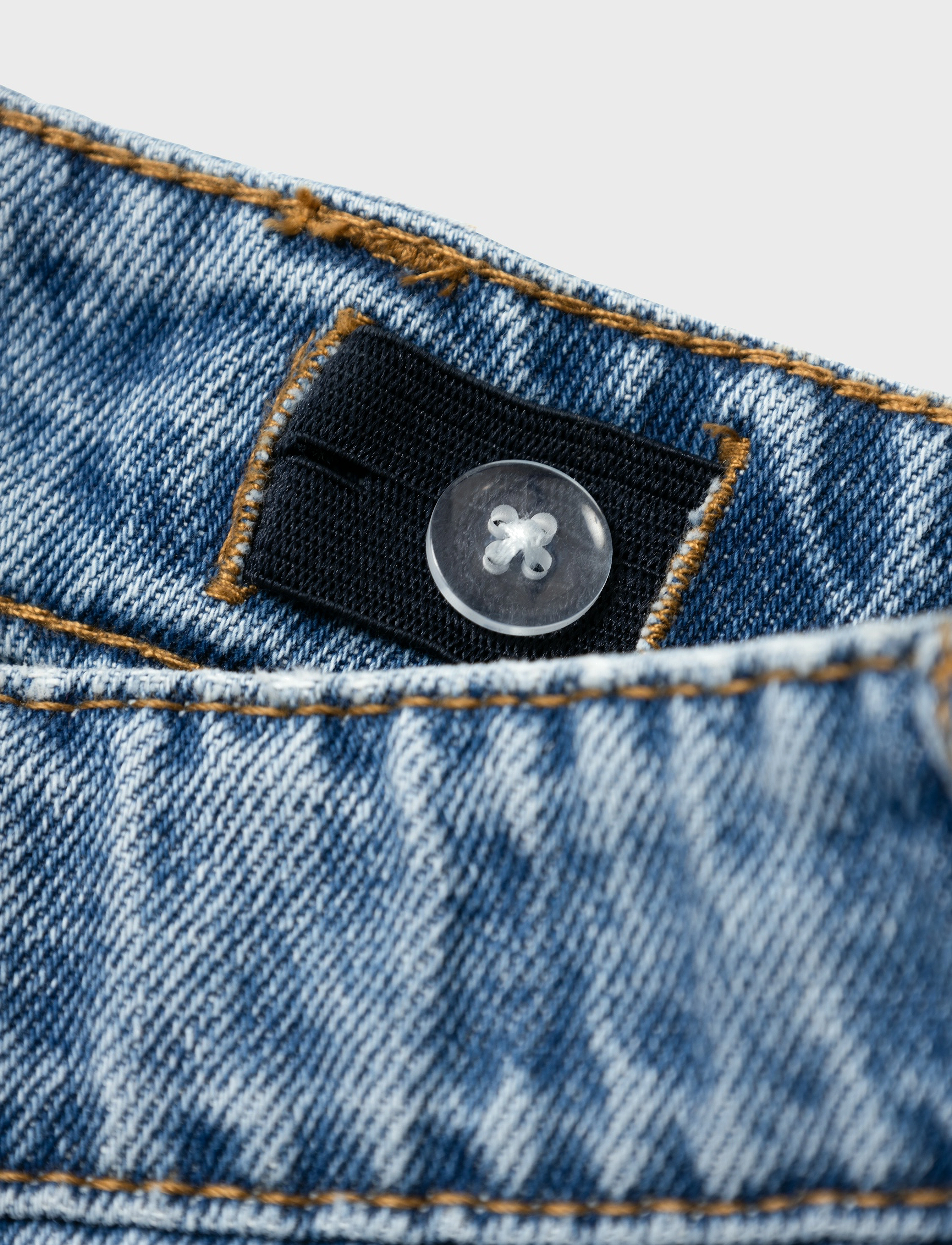 LMTD - NLFKIZZA DNM HW MOM PANT NOOS - regular jeans - light blue denim - 3