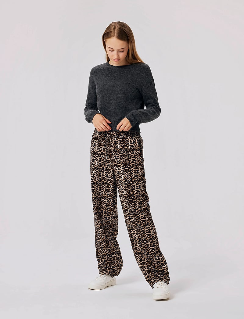 LMTD - NLFLODET LS SHORT KNIT NOOS - džemprid - raven - 3