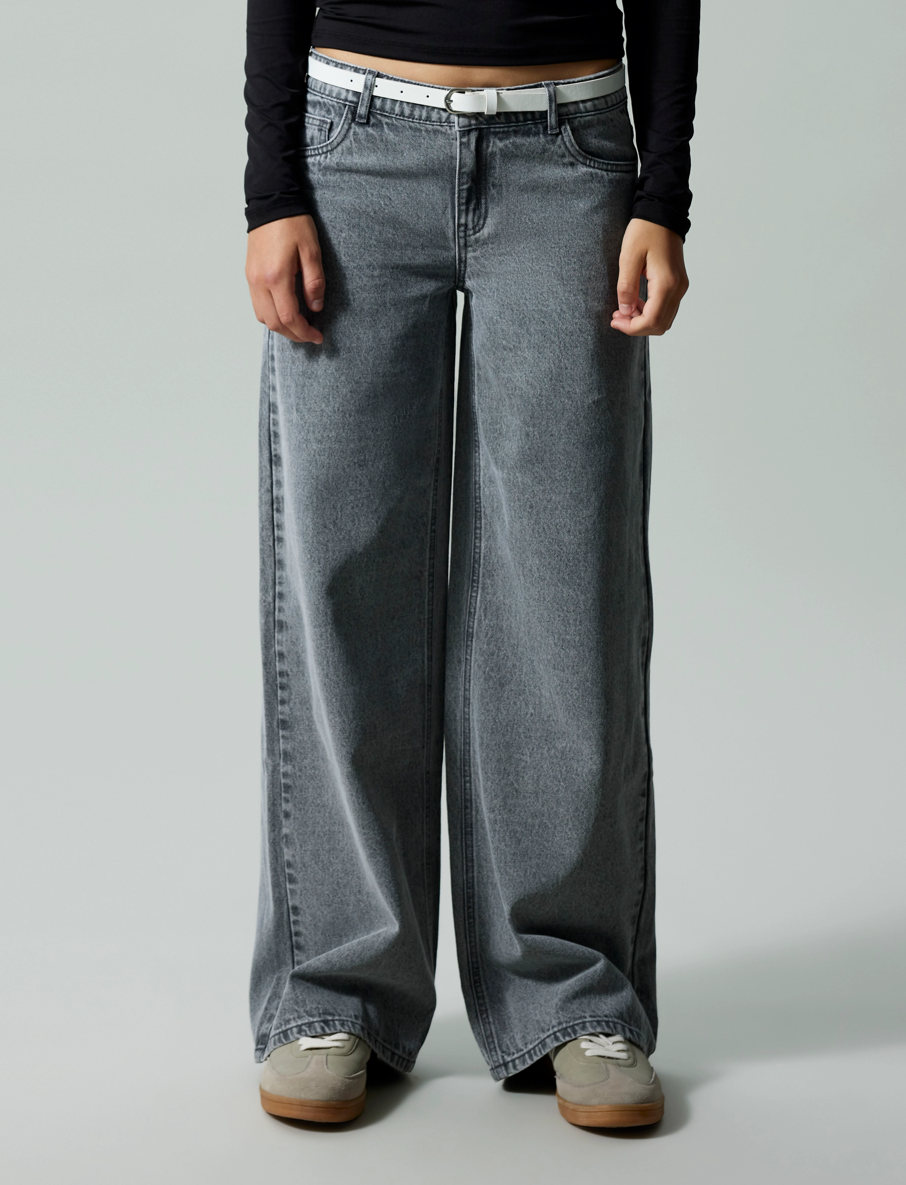LMTD - NLFKIZZA DNM LW WIDE PANT NOOS - džinsi ar platām starām - light grey denim - 2