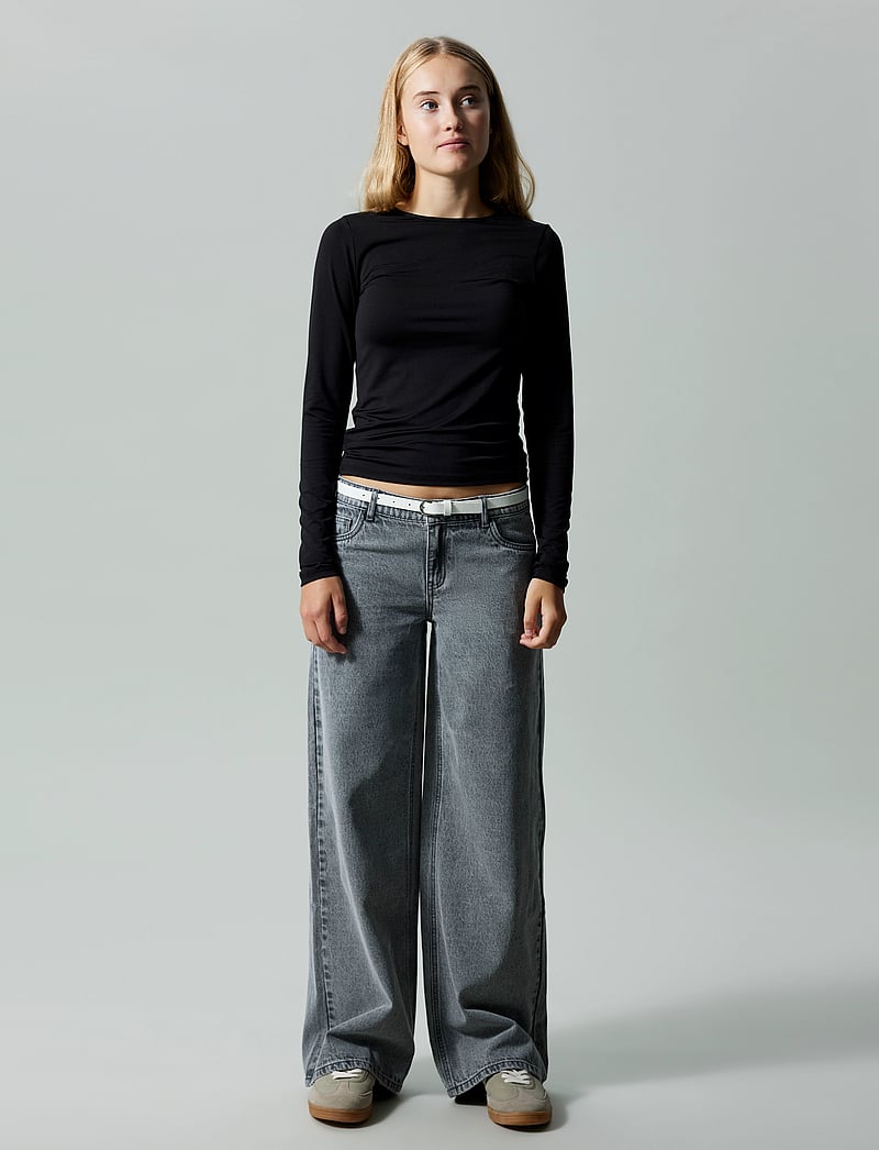 LMTD - NLFKIZZA DNM LW WIDE PANT NOOS - platūs džinsai - light grey denim - 3