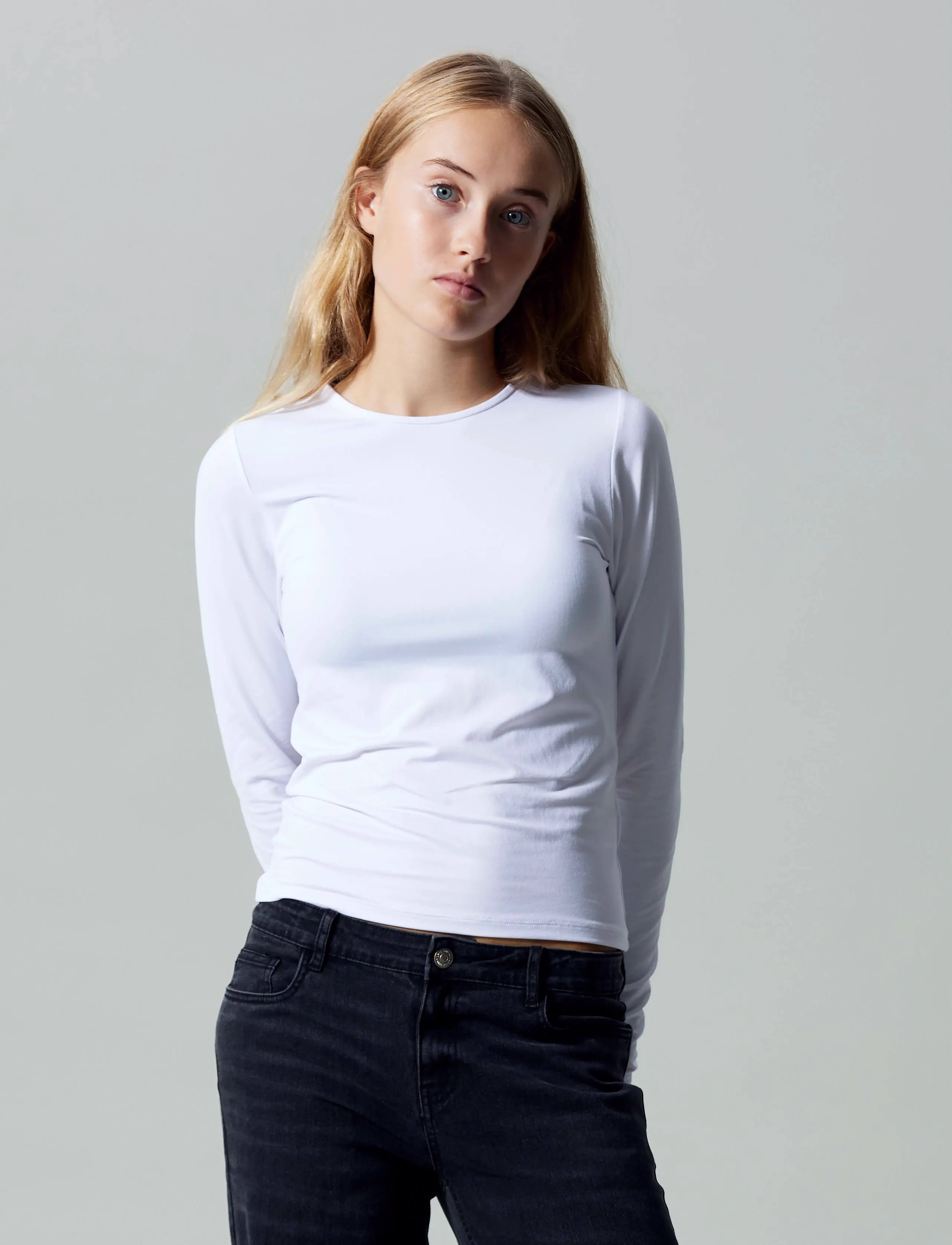 LMTD - NLFDINCI LS SHORT S TOP NOOS - langærmede t-shirts - bright white - 2