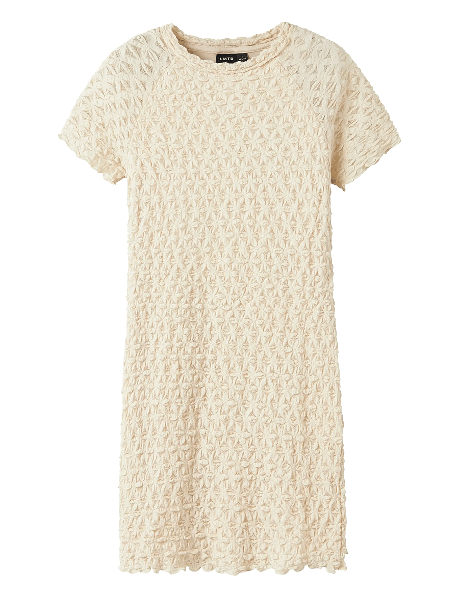 LMTD - NLFRALMA SS SHORT LACE DRESS - lühikeste varrukatega vabaajakleidid - sandshell - 0