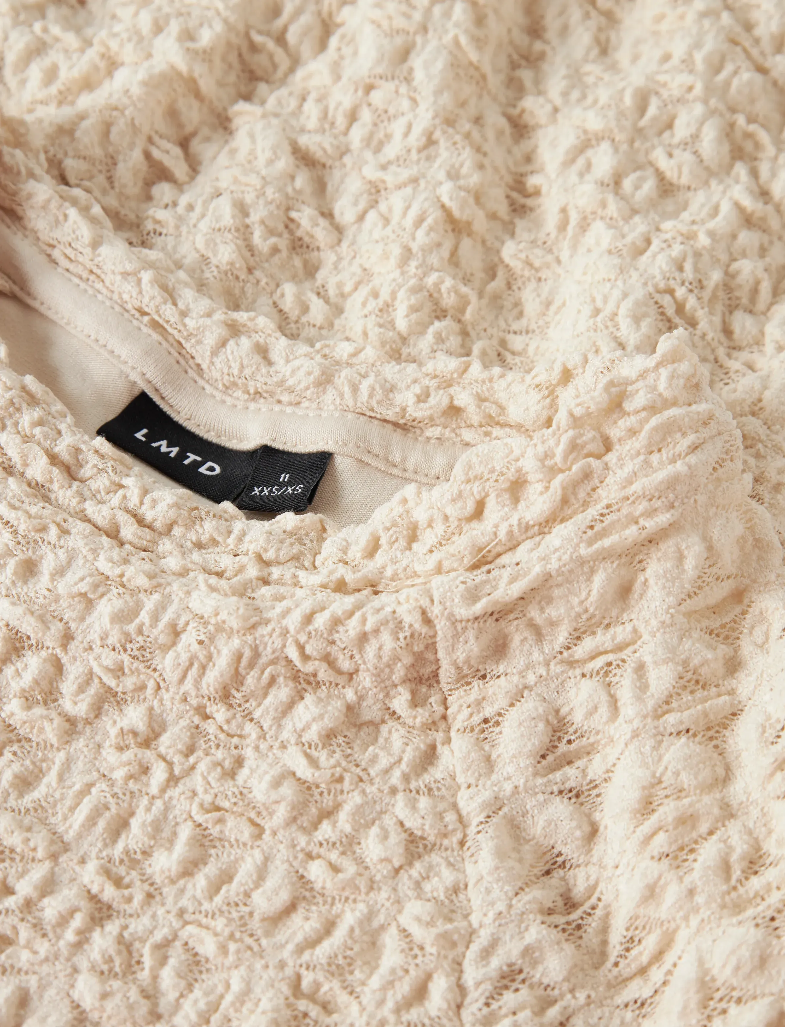 LMTD - NLFRALMA SS SHORT LACE DRESS - kortærmede hverdagskjoler - sandshell - 2