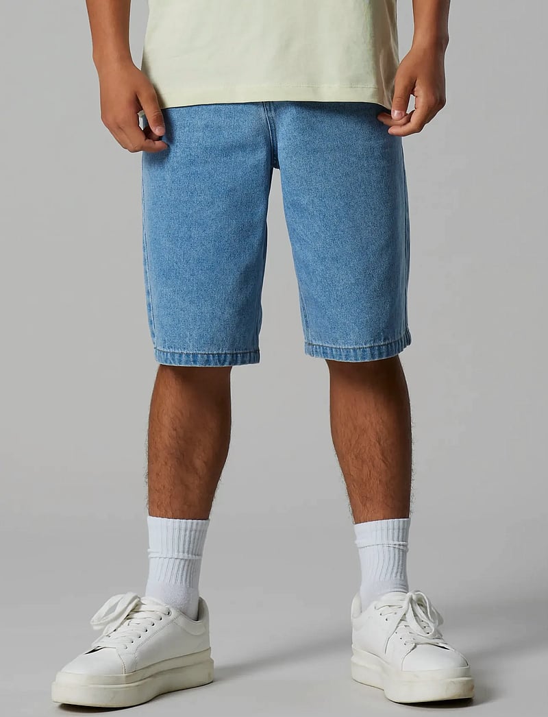 LMTD - NLNTOIZZA DNM LONG SHORTS NOOS - denimshorts - light blue denim - 3