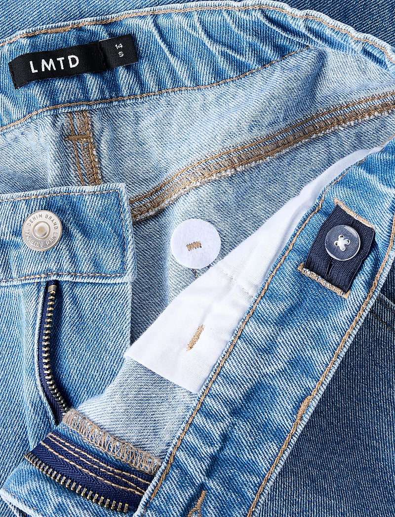 LMTD - NLNTOIZZA DNM LONG SHORTS NOOS - denimshorts - light blue denim - 4