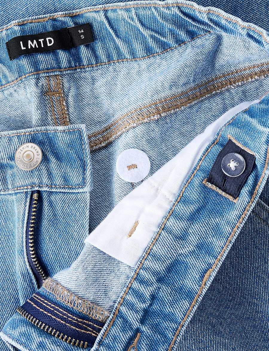 LMTD - NLNTOIZZA DNM LONG SHORTS NOOS - denimshorts - light blue denim - 4