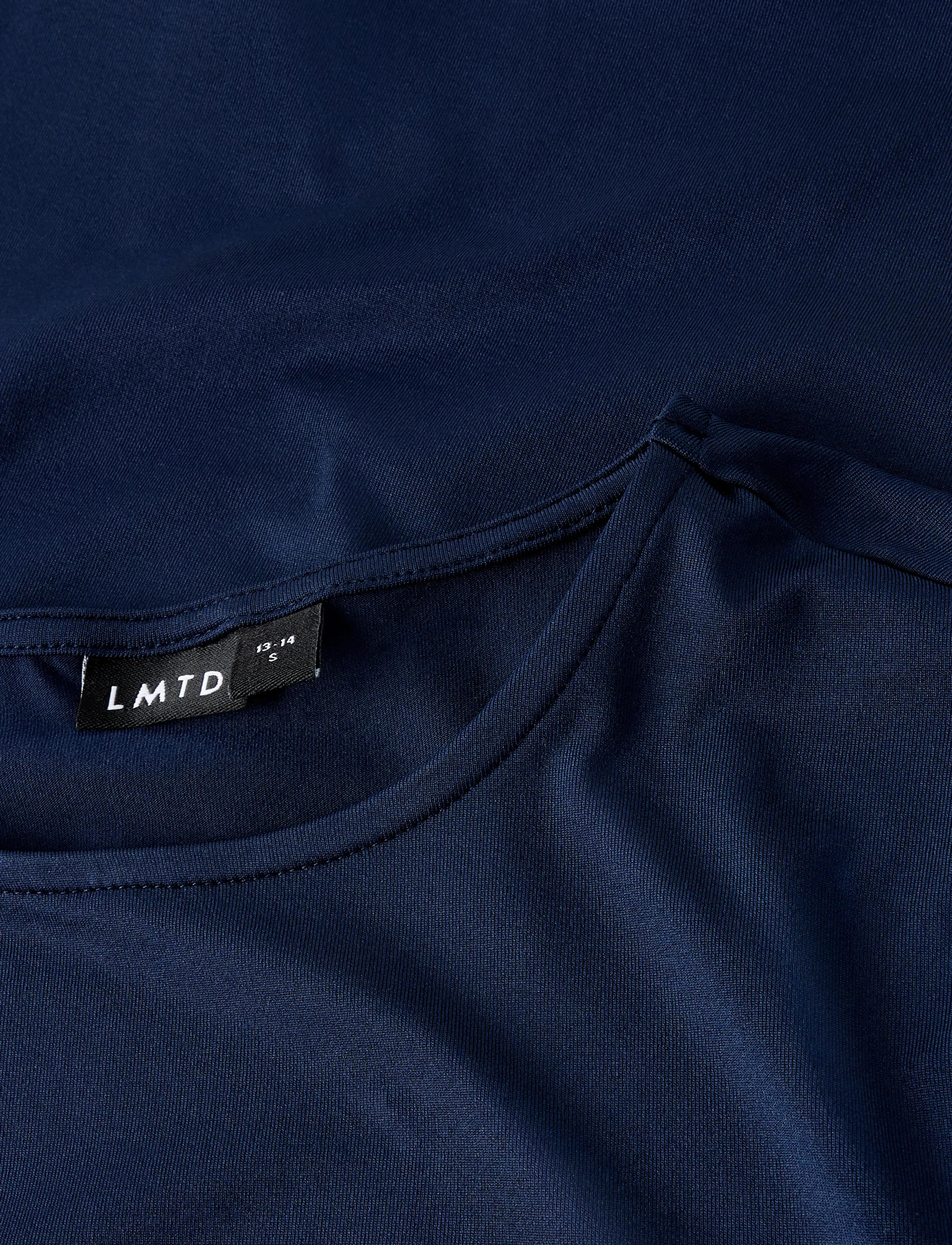 LMTD - NLFDINCI SS SHORT S TOP - kortærmede t-shirts - navy blazer - 5