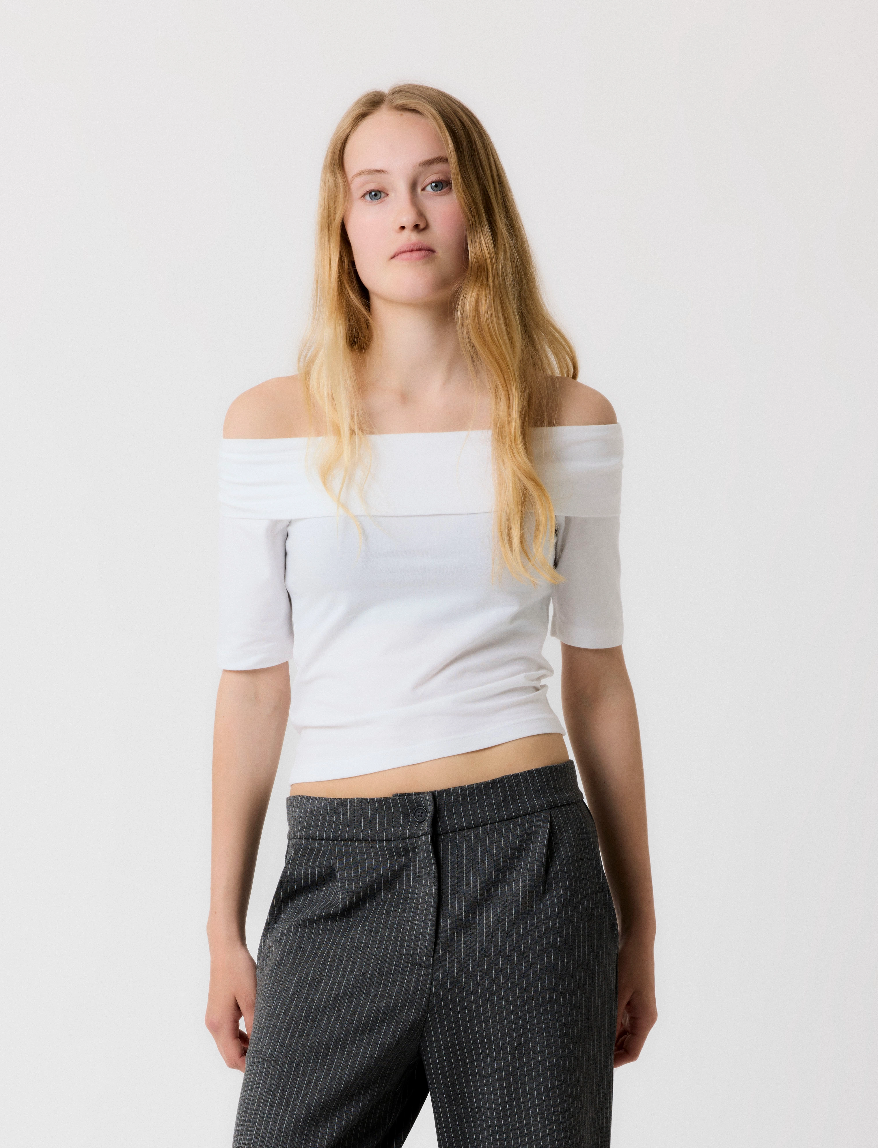 LMTD - NLFROVA 2/4 OFF SHOULDER SHORT TOP - bright white - 2