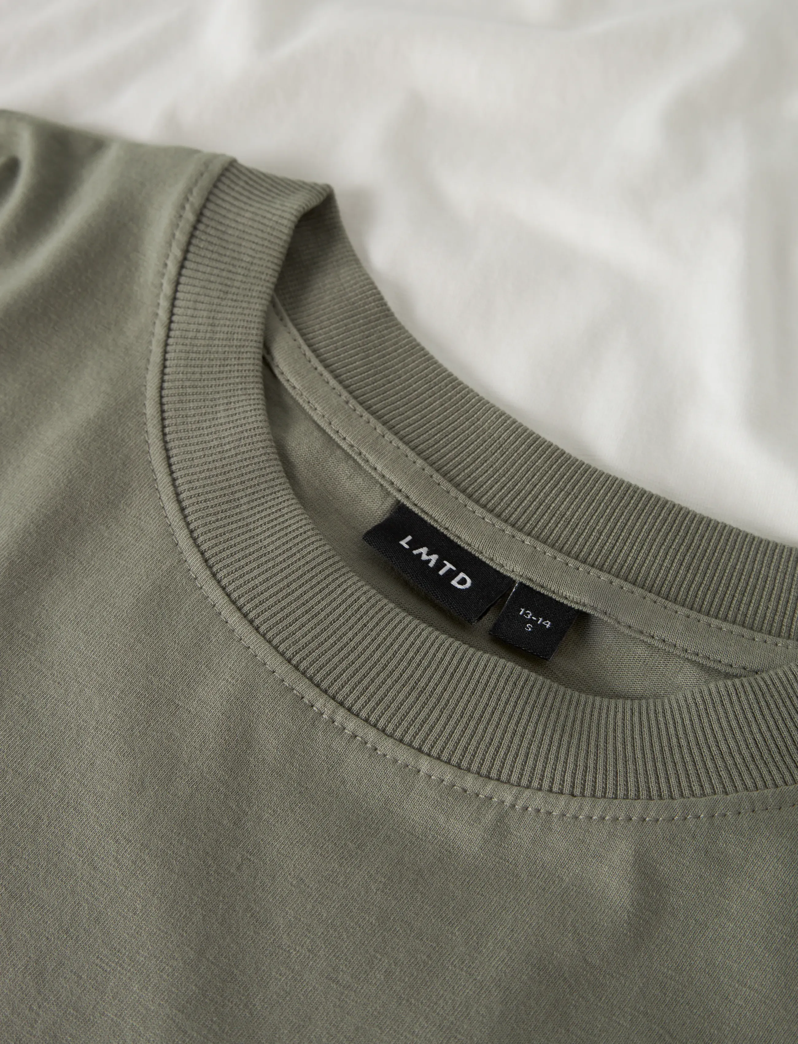 LMTD - NLMHADS SS L TOP - kortermede - vetiver - 3