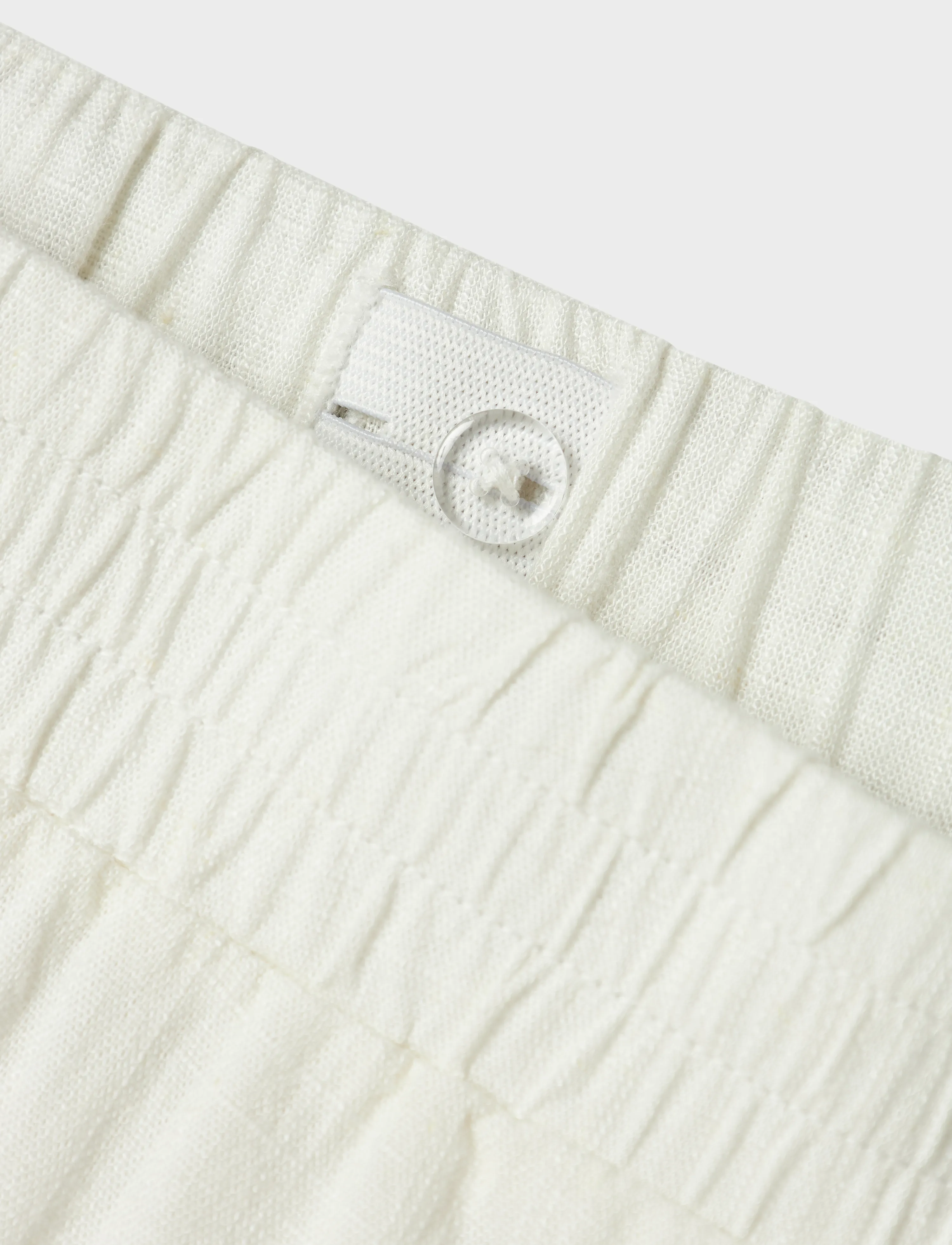 LMTD - NLNFINEN REG PANT NOOS - byxor - white alyssum - 3