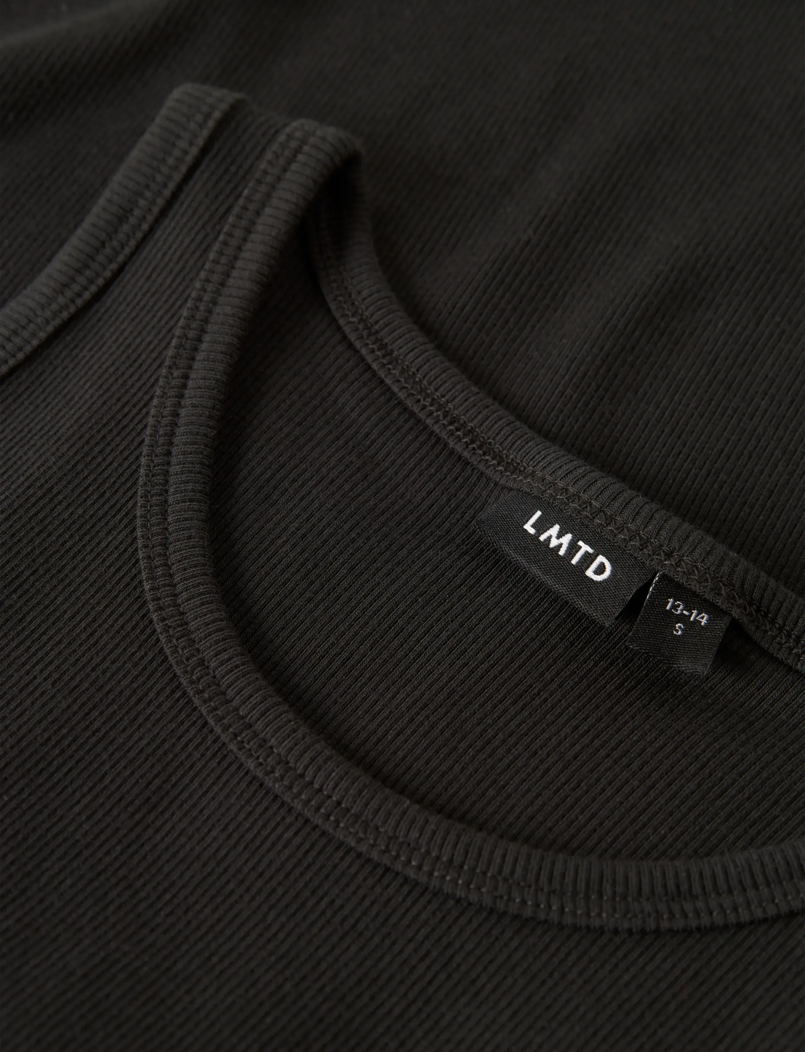 LMTD - NLFHINAJA CROP SOLID TANK TOP - pirate black - 2