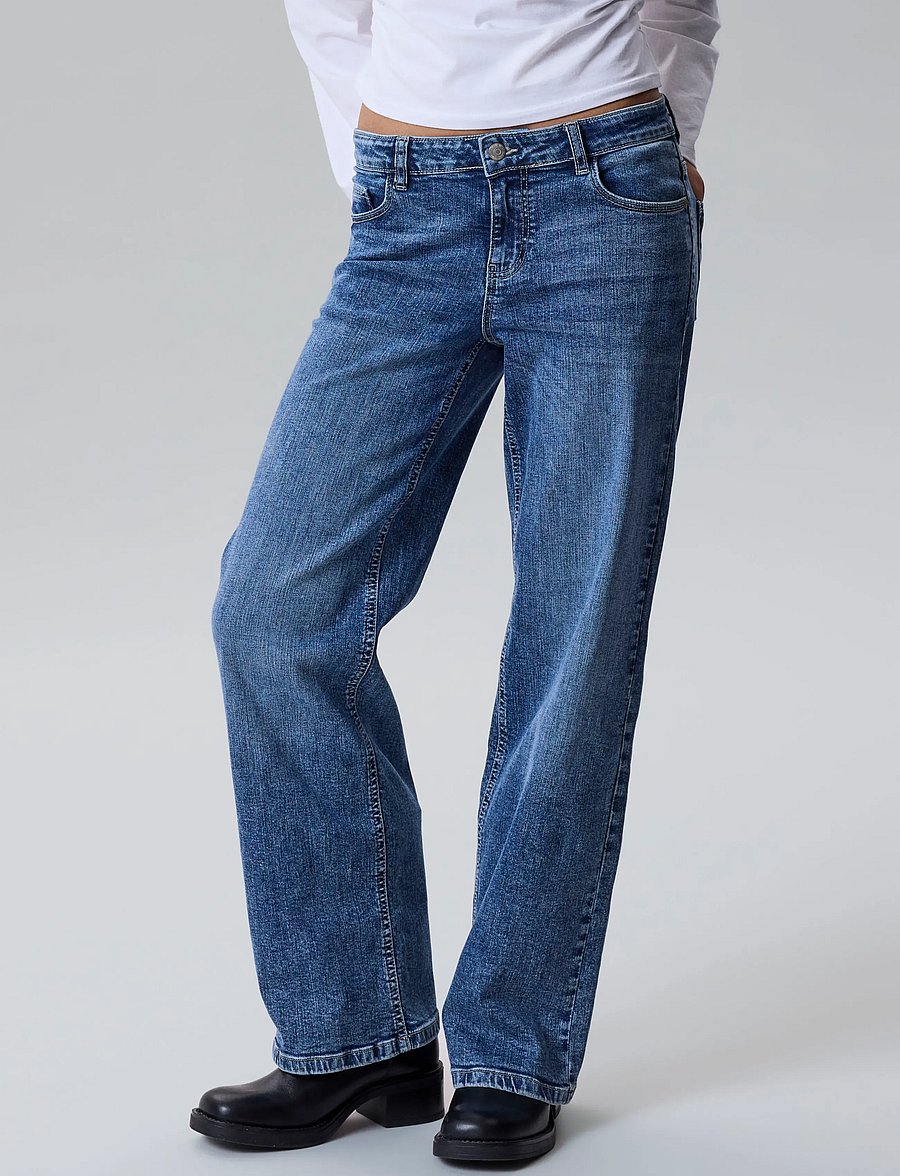 LMTD - NLFBLI DNM LW S STRAIGHT PANT NOOS - gallabuxur - medium blue denim - 0