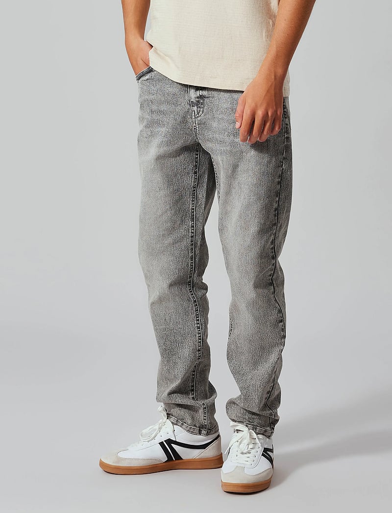 LMTD - NLMTIAN DNM R TAPERED PANT - tapered-lõikega teksad - light grey denim - 4