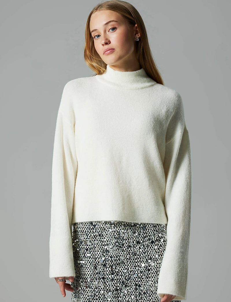 LMTD - NLFRIAA LS SHORT TURTLENECK KNIT - trøjer - antique white - 5