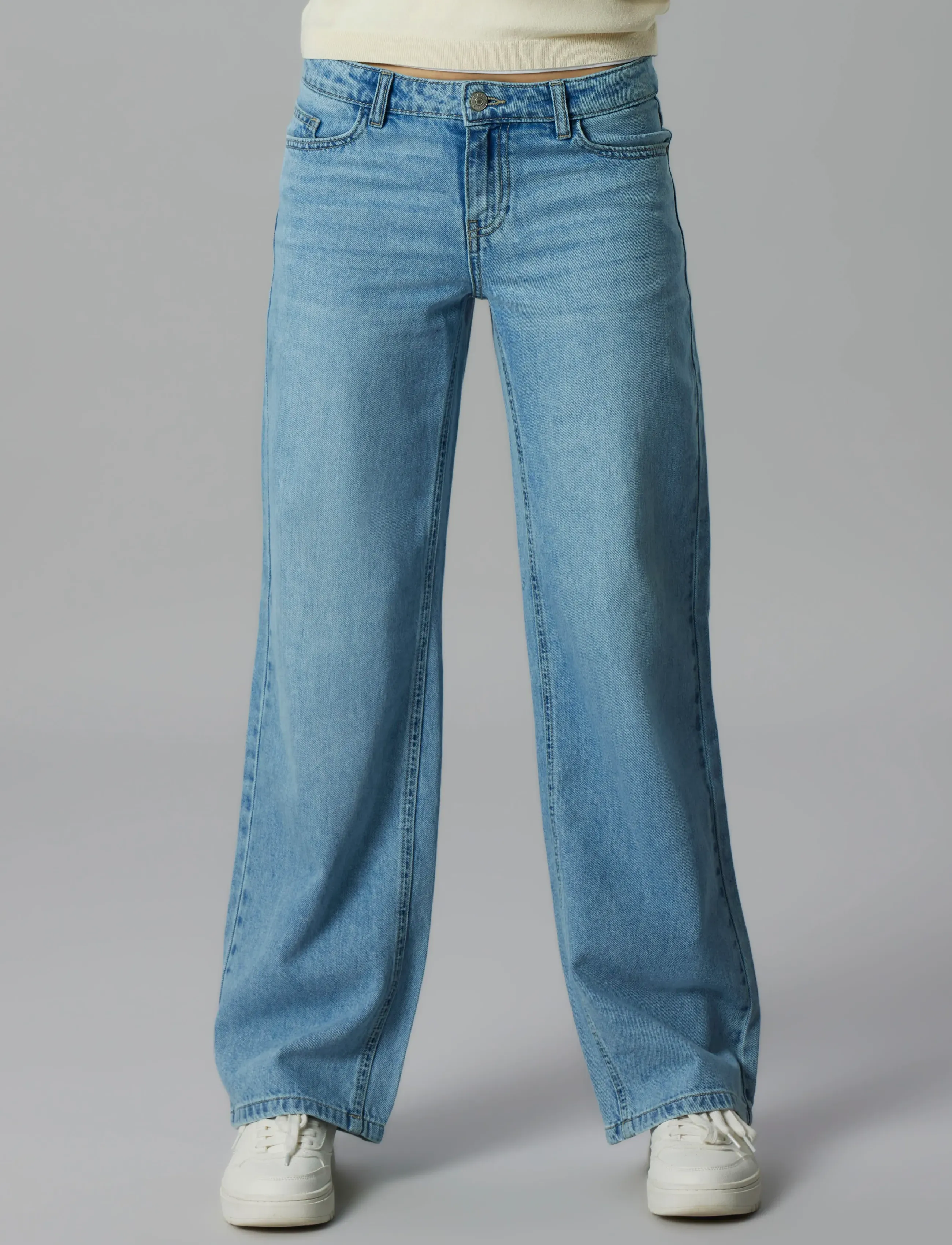 LMTD - NLFBETT DNM LW R STRAIGHT PANT NOOS - regular jeans - light blue denim - 5