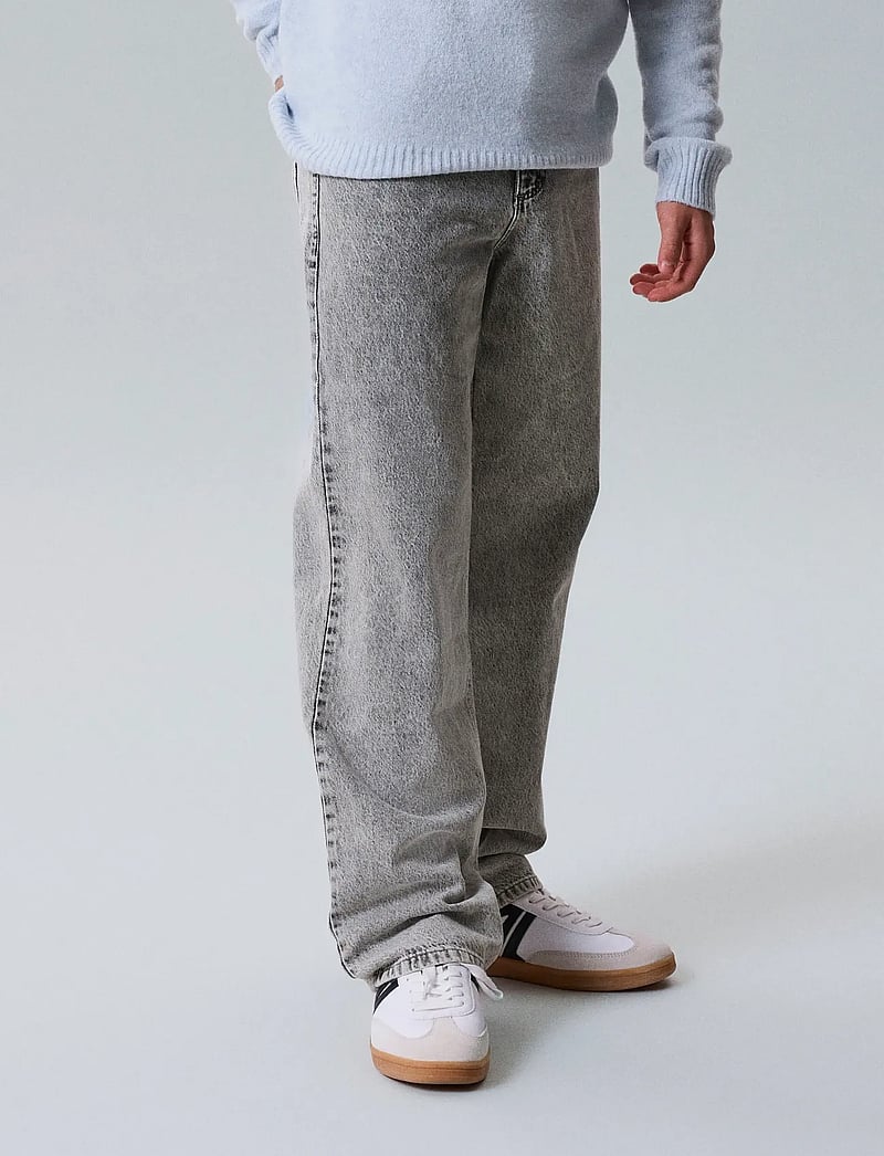 LMTD - NLMBIRM DNM R LOOSE PANT NOOS - regular jeans - light grey denim - 5