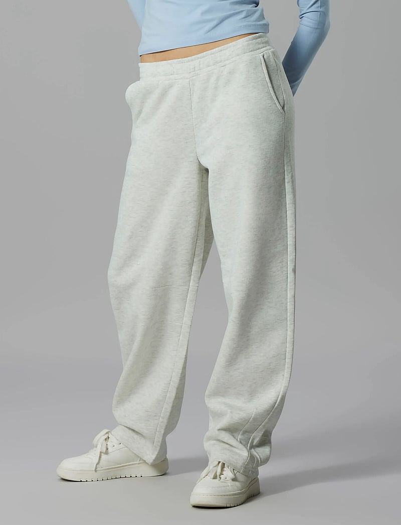 LMTD - NLFNIZU LW BALLOON LC SWEATPANT - mjukisbyxor - light grey melange - 0