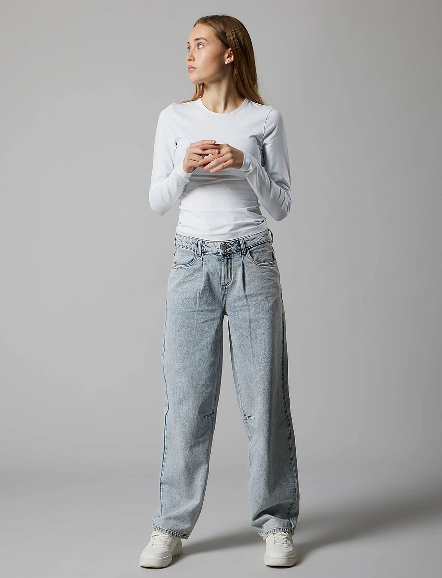 LMTD - NLFBOVAS LS SHORT S TOP NOOS - pikkade varrukatega t-särgid - bright white - 4