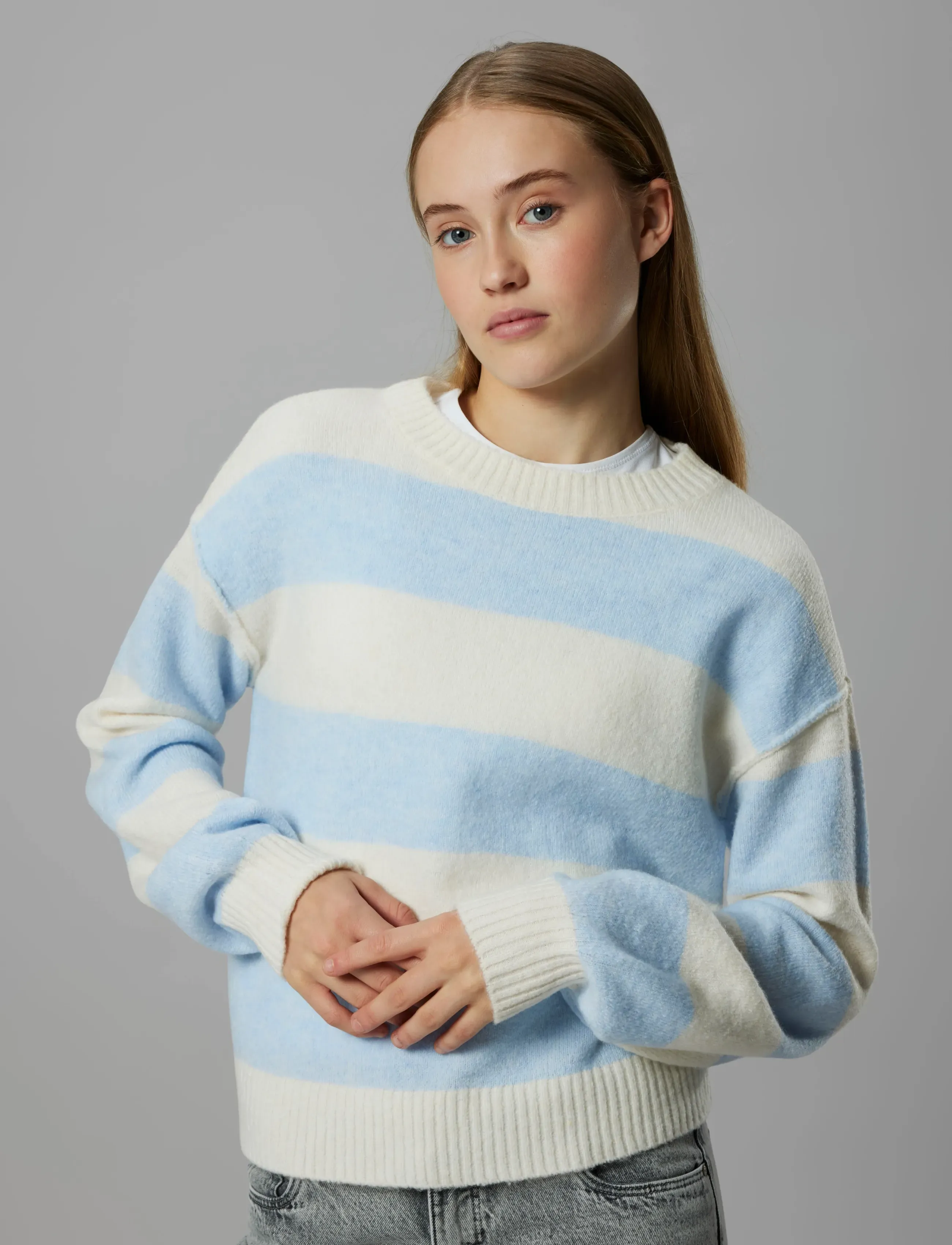 LMTD NLFBYNTHE STRIPE LS SHORT KNIT - Stickade tröjor - KENTUCKY BLUE / blue