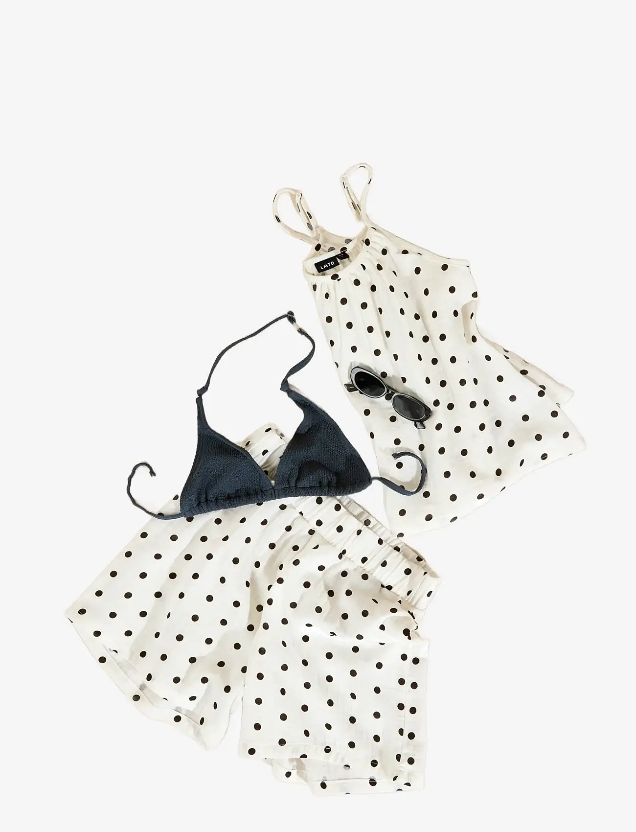 LMTD - NLFLUSSA SHORTS - gode sommertilbud - white alyssum - 2