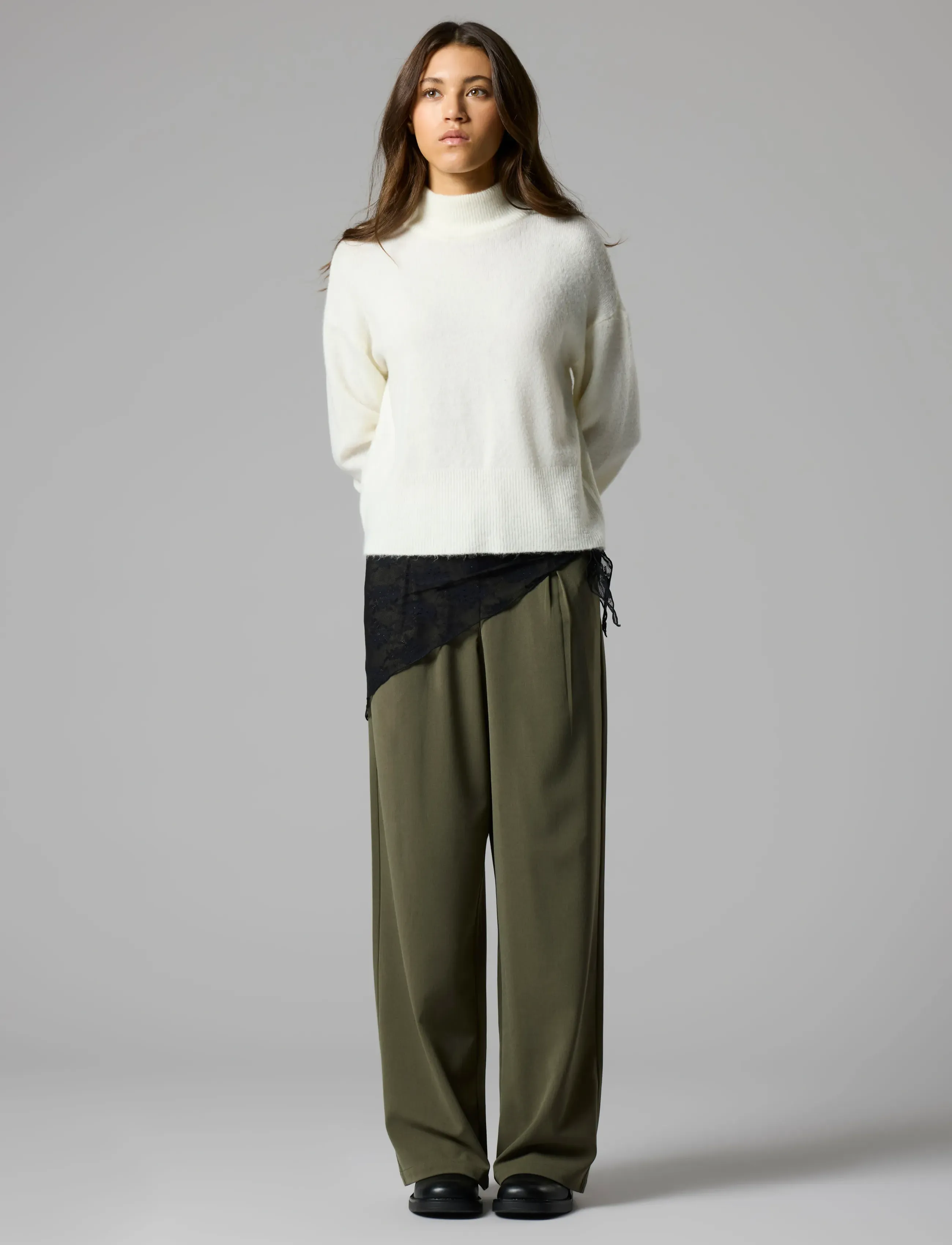 LMTD - NLFLUIS NW PLEAT WIDE PANT - trousers - kalamata - 4