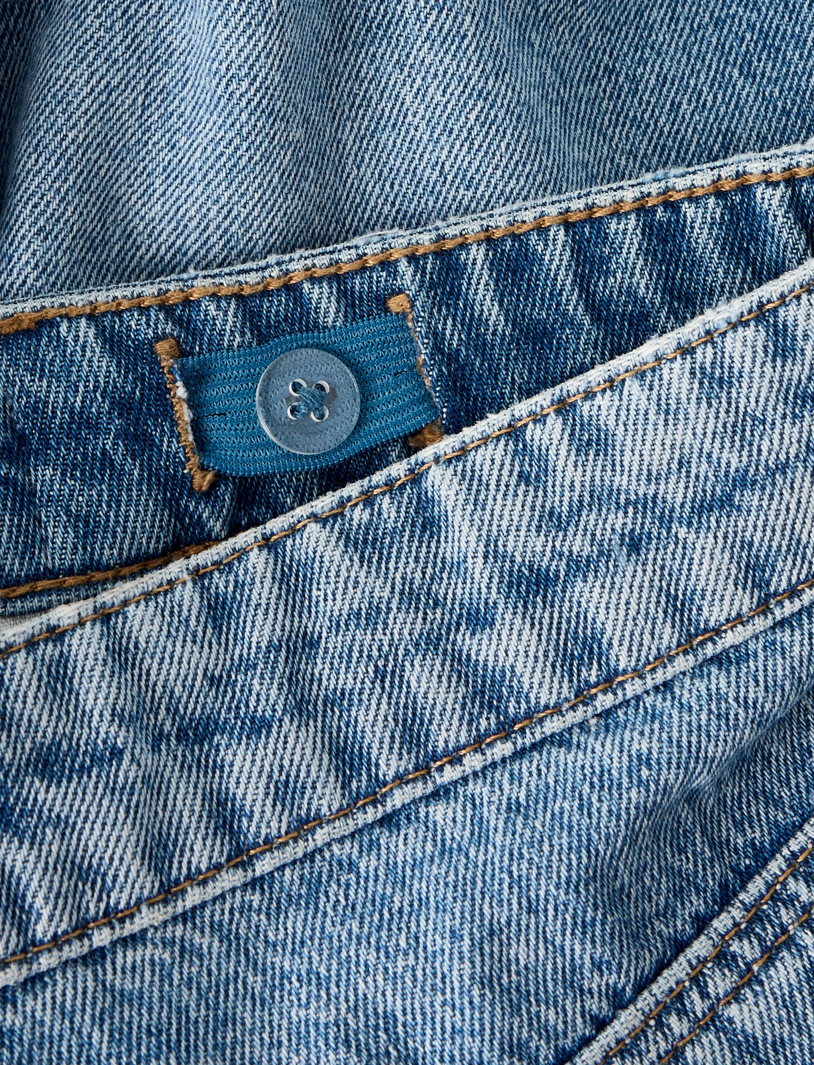 LMTD - NLFBIRM DNM NW MOM LC SHORTS NOOS - jeansshorts - light blue denim - 3