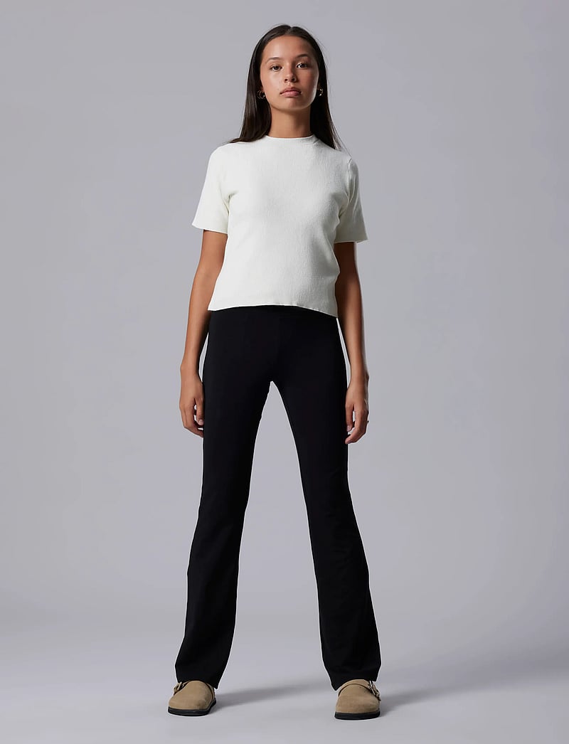 LMTD - NLFHEAVE SS SHORT S KNIT TOP - kortærmede t-shirts - white alyssum - 2