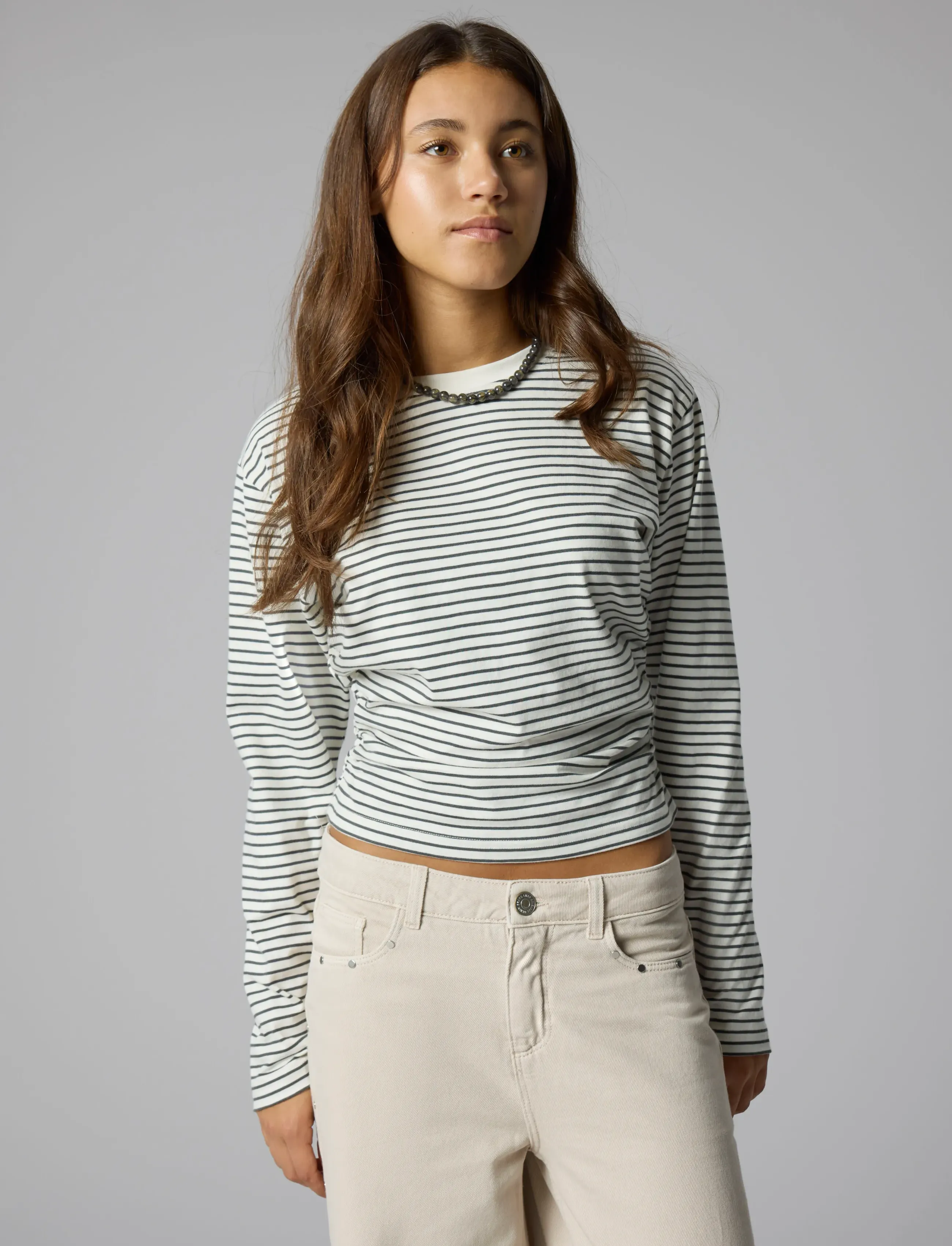 LMTD - NLFNOVEGAT LS SHORT RUCHED TOP - långärmade t-shirts - dark shadow - 3