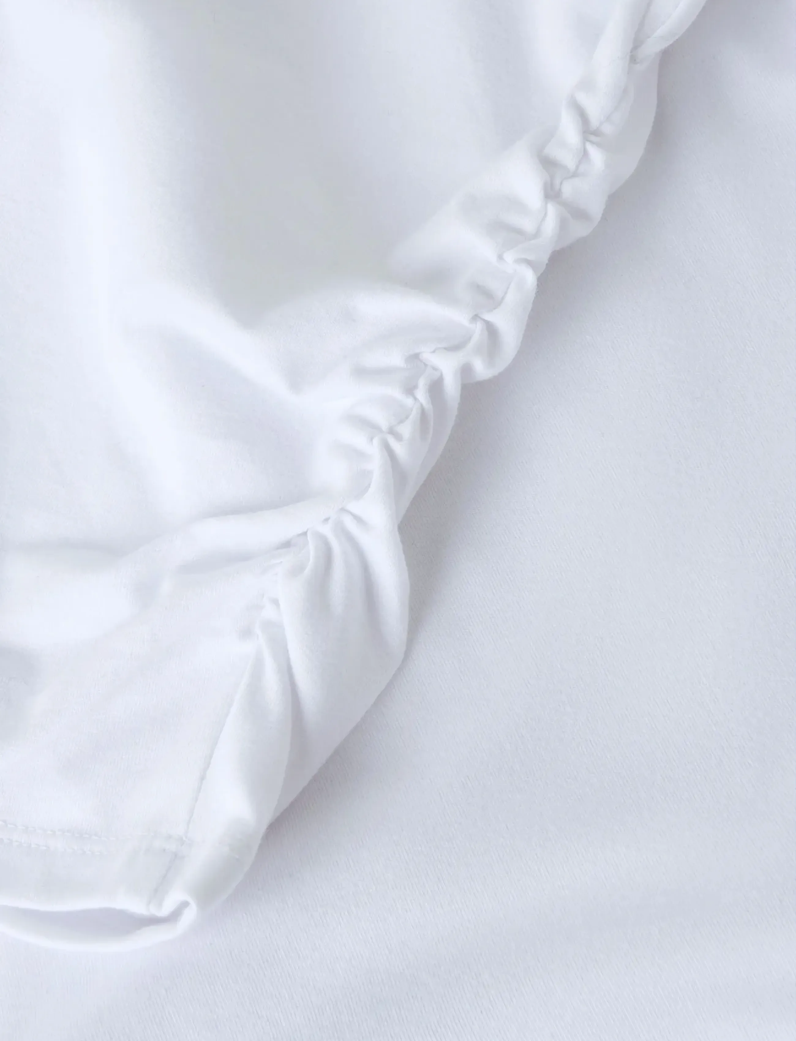 LMTD - NLFREBECFLO SS ROUCHED SHORT TOP - kortærmede t-shirts - bright white - 2
