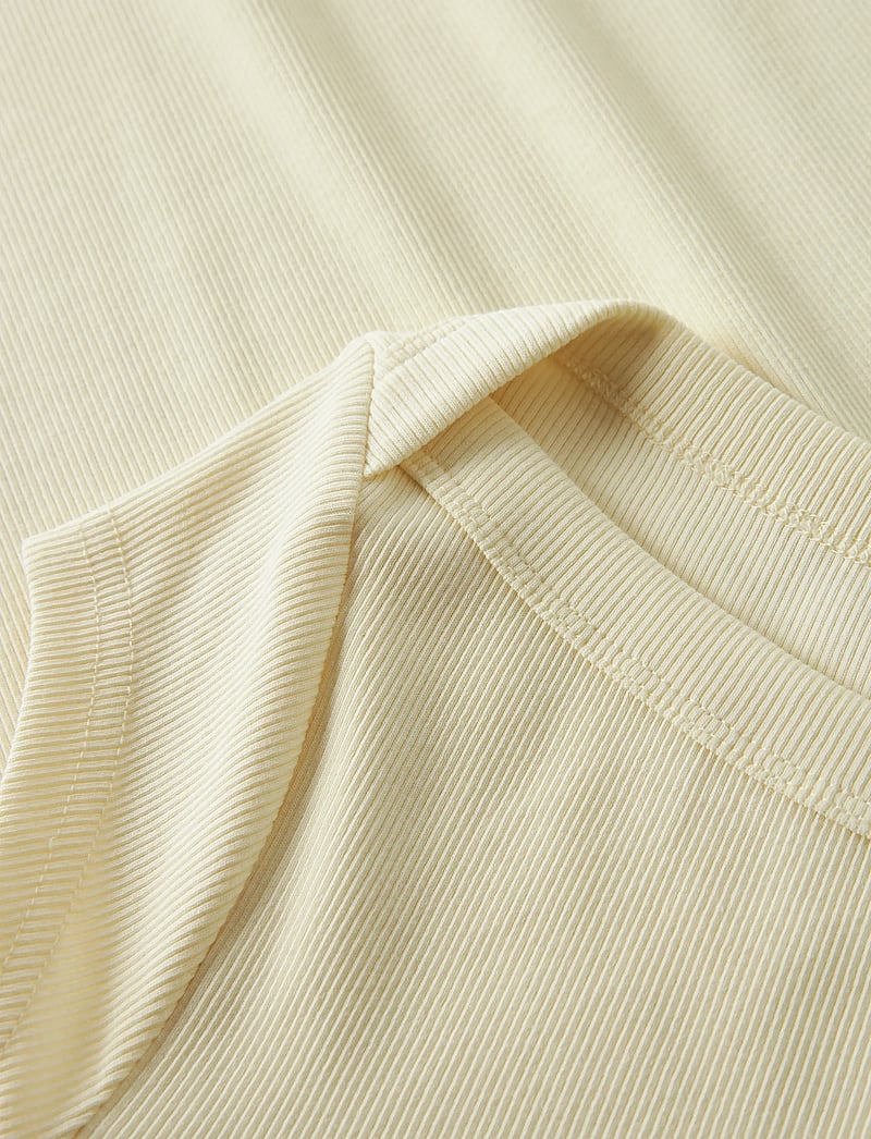 LMTD - NLFKANA SS SHORT BOATNECK TOP - kortærmede t-shirts - pear sorbet - 3