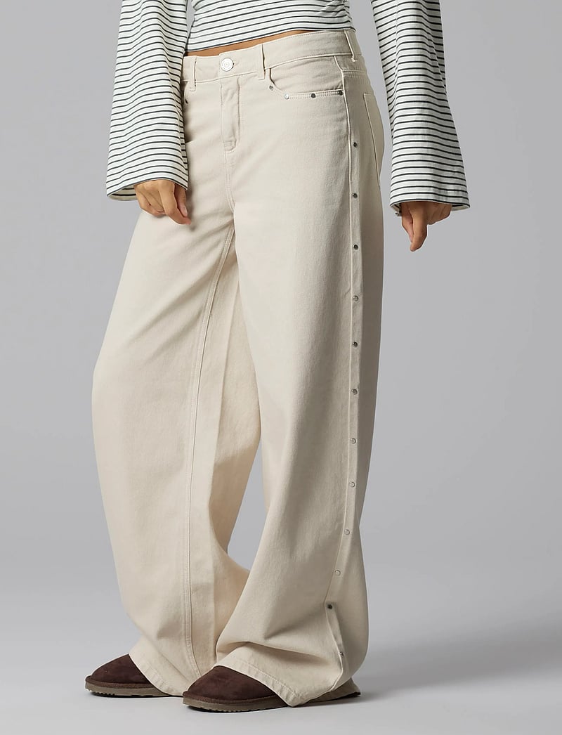 LMTD - NLFHYEDSTUD LW TWI LC X-WIDE PANT - brede jeans - moonbeam - 2