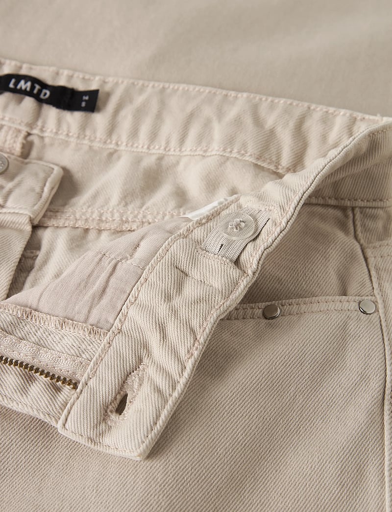 LMTD - NLFHYEDSTUD LW TWI LC X-WIDE PANT - brede jeans - moonbeam - 5