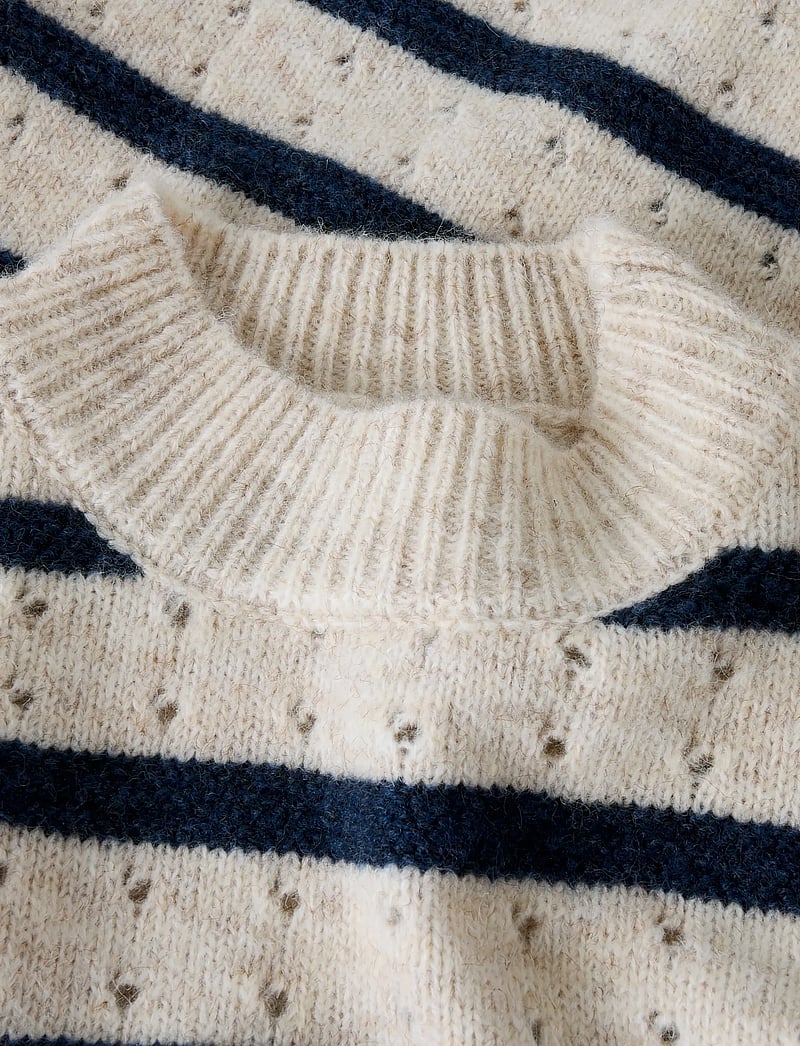 LMTD - NLFNAMELYS LS SHORT TURTLENECK KNIT - pullover - navy blazer - 3