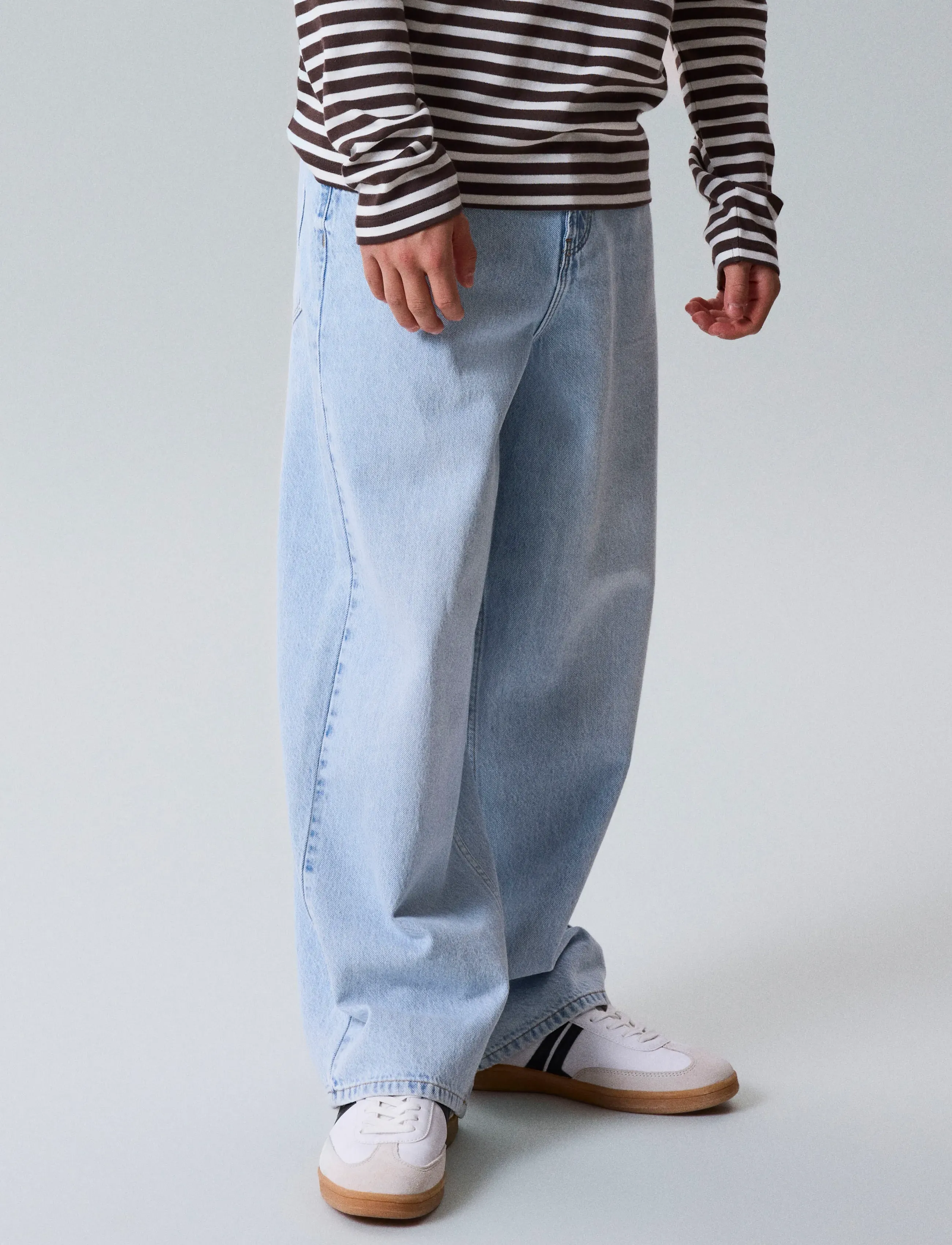 LMTD - NLNBIRM DNM SKATE LOOSE PANT - alt laienevad teksad - light blue bleached denim - 2
