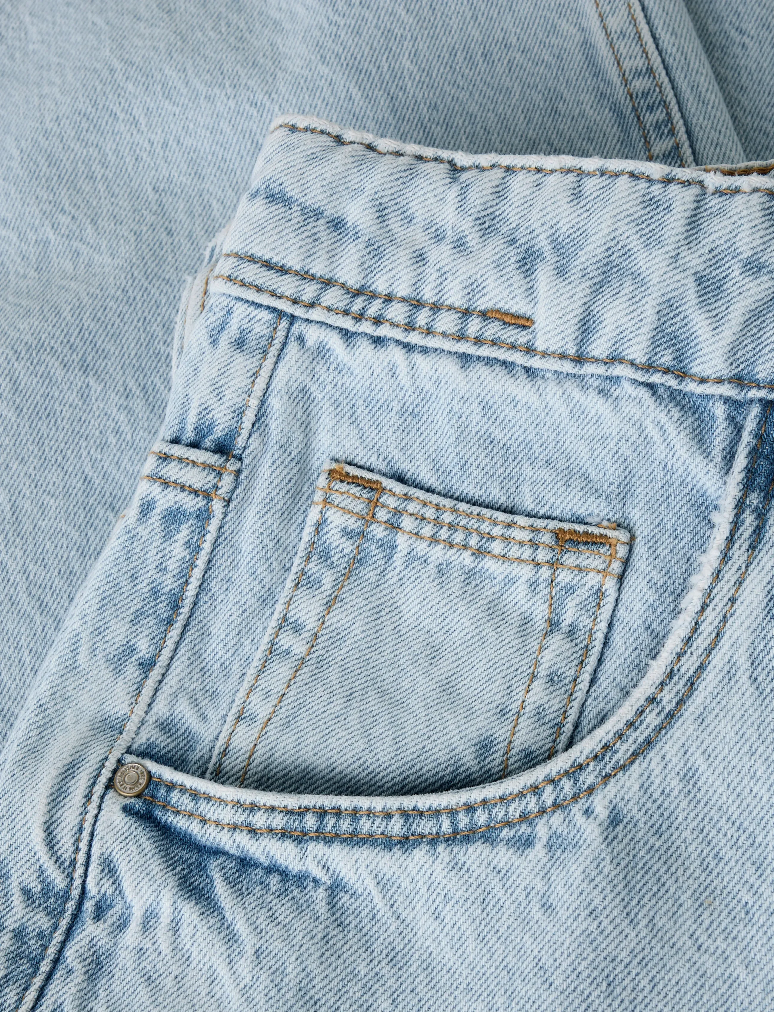 LMTD - NLNBIRM DNM SKATE LOOSE PANT - alt laienevad teksad - light blue bleached denim - 4