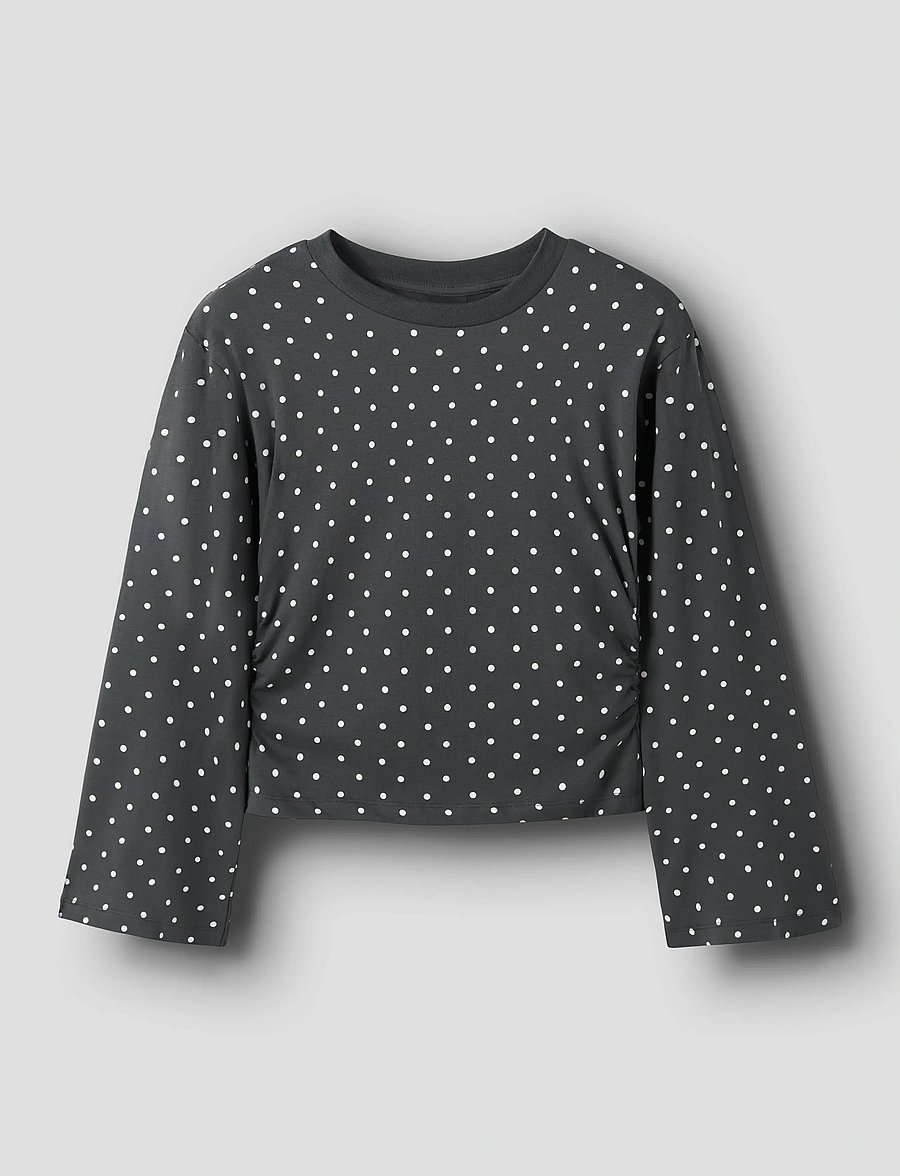LMTD - NLFDOSSO LS ROUCHED SHORT TOP - sporta džemperi - pirate black - 0