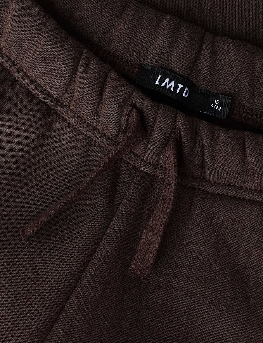 LMTD - NLFRENAR LW BRU WIDE SWEAT PANT - sweatpants - black coffee - 3