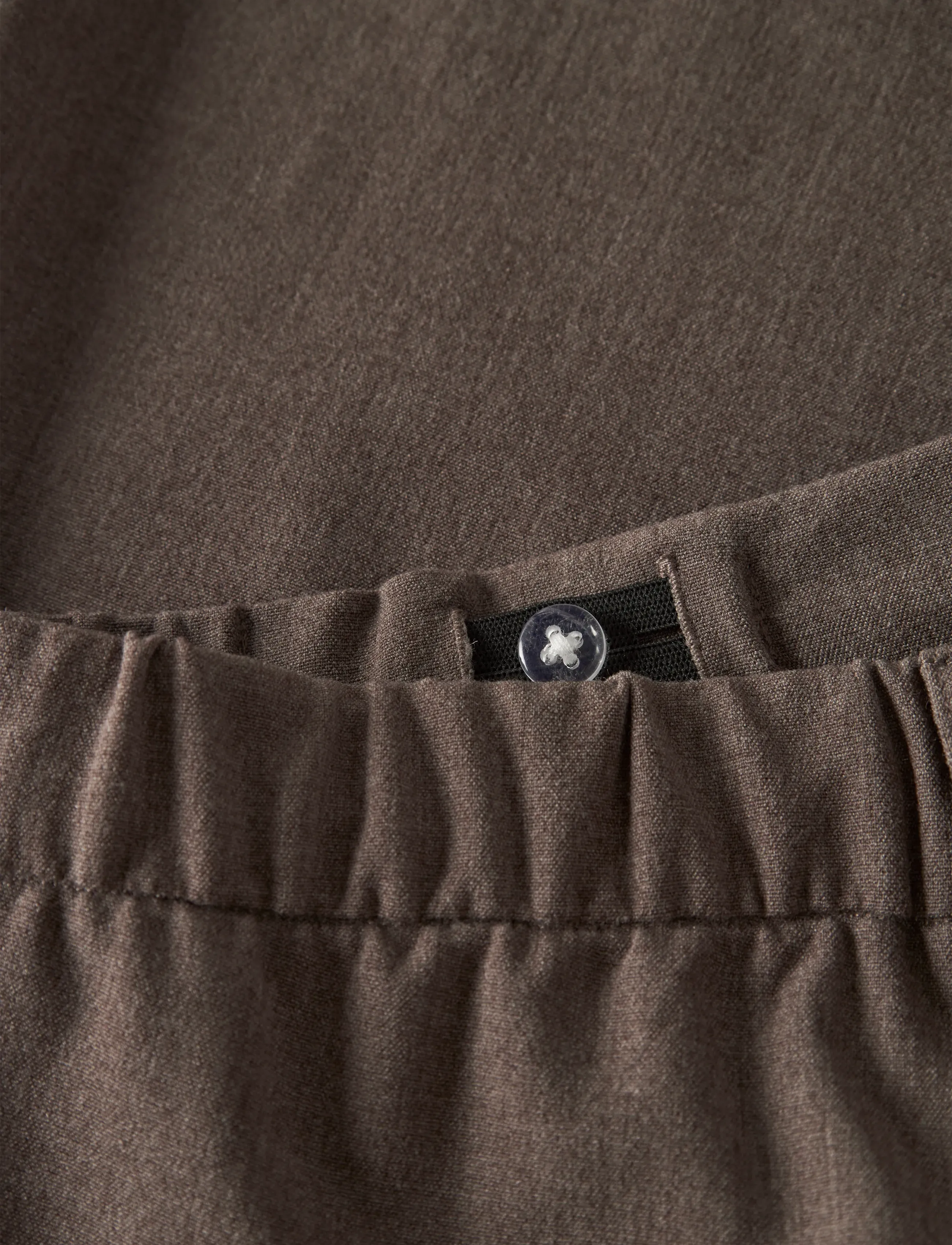 LMTD - NLFLUIS LW X-WIDE PLEAT PANT - byxor - delicioso - 2