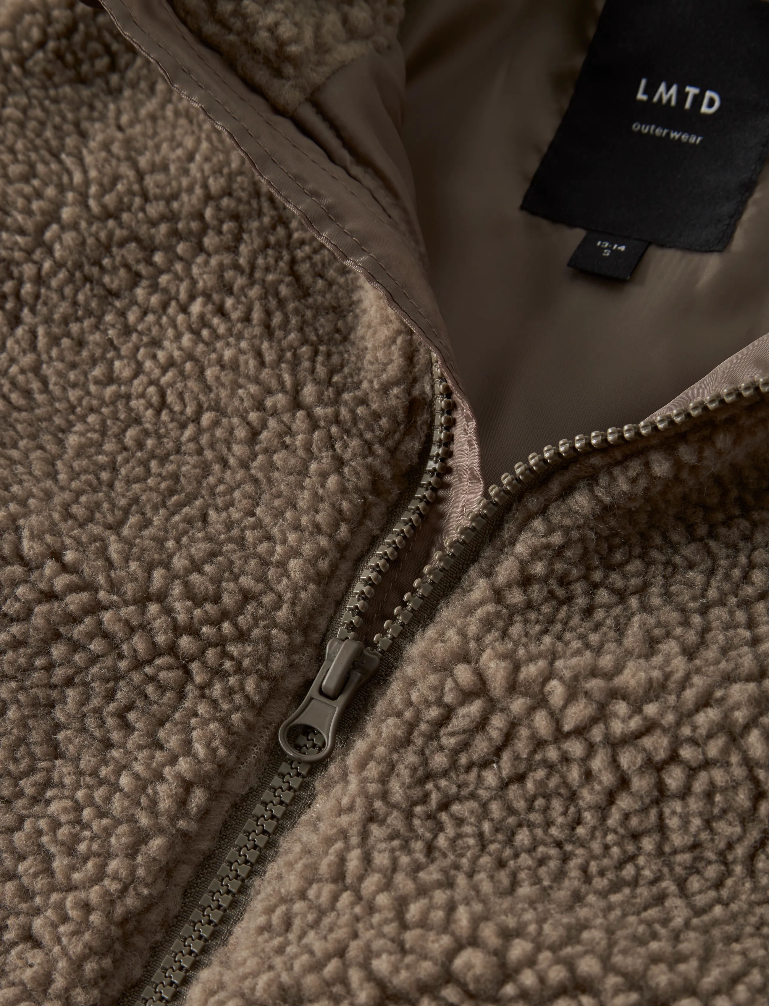LMTD - NLFMAJOS SHORT SHERPA JACKET - fleece jackets - shitake - 4