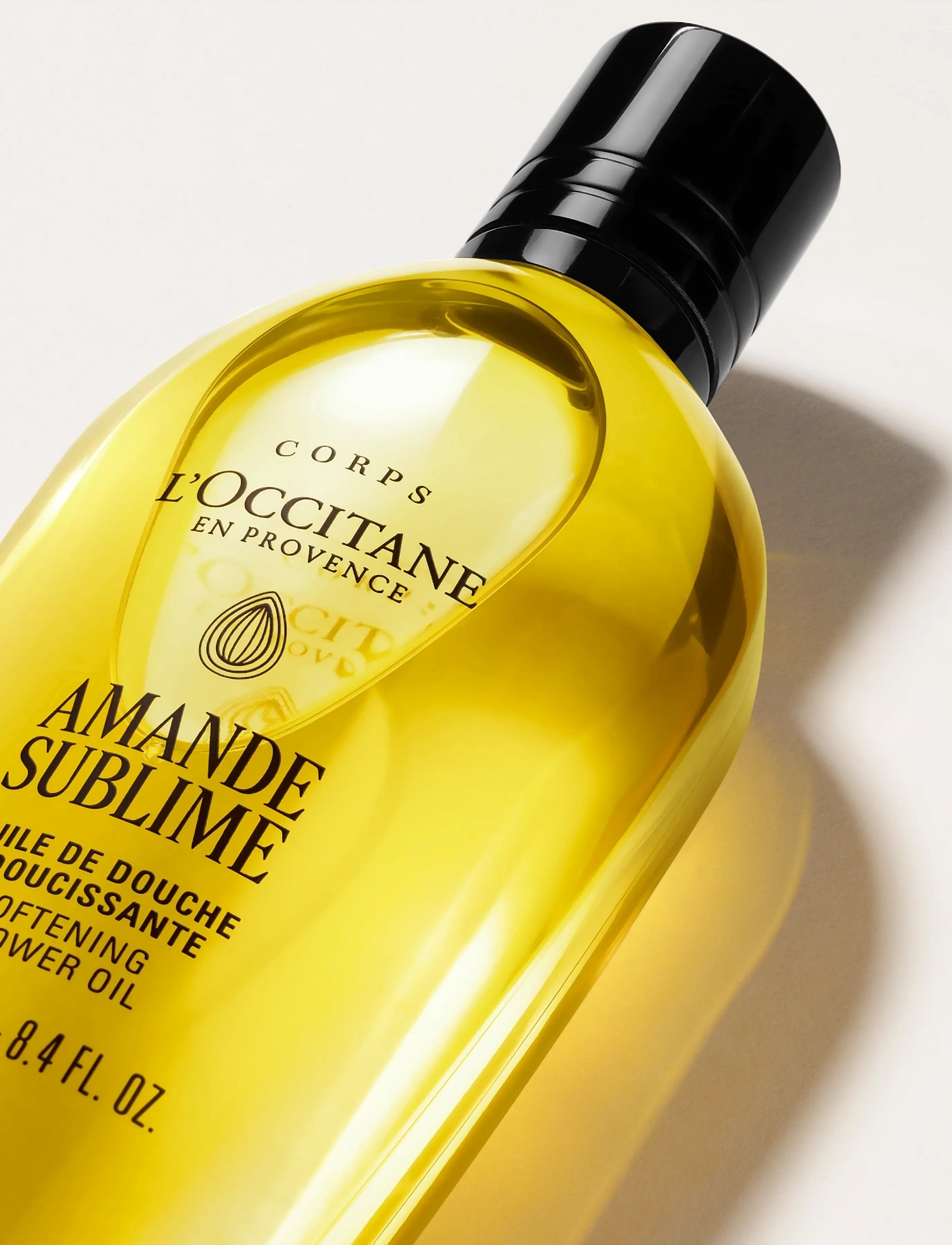 L'Occitane Almond (Amande) Shower Oil, 250 ml, Nude, Krop > Bruseolie, Dame