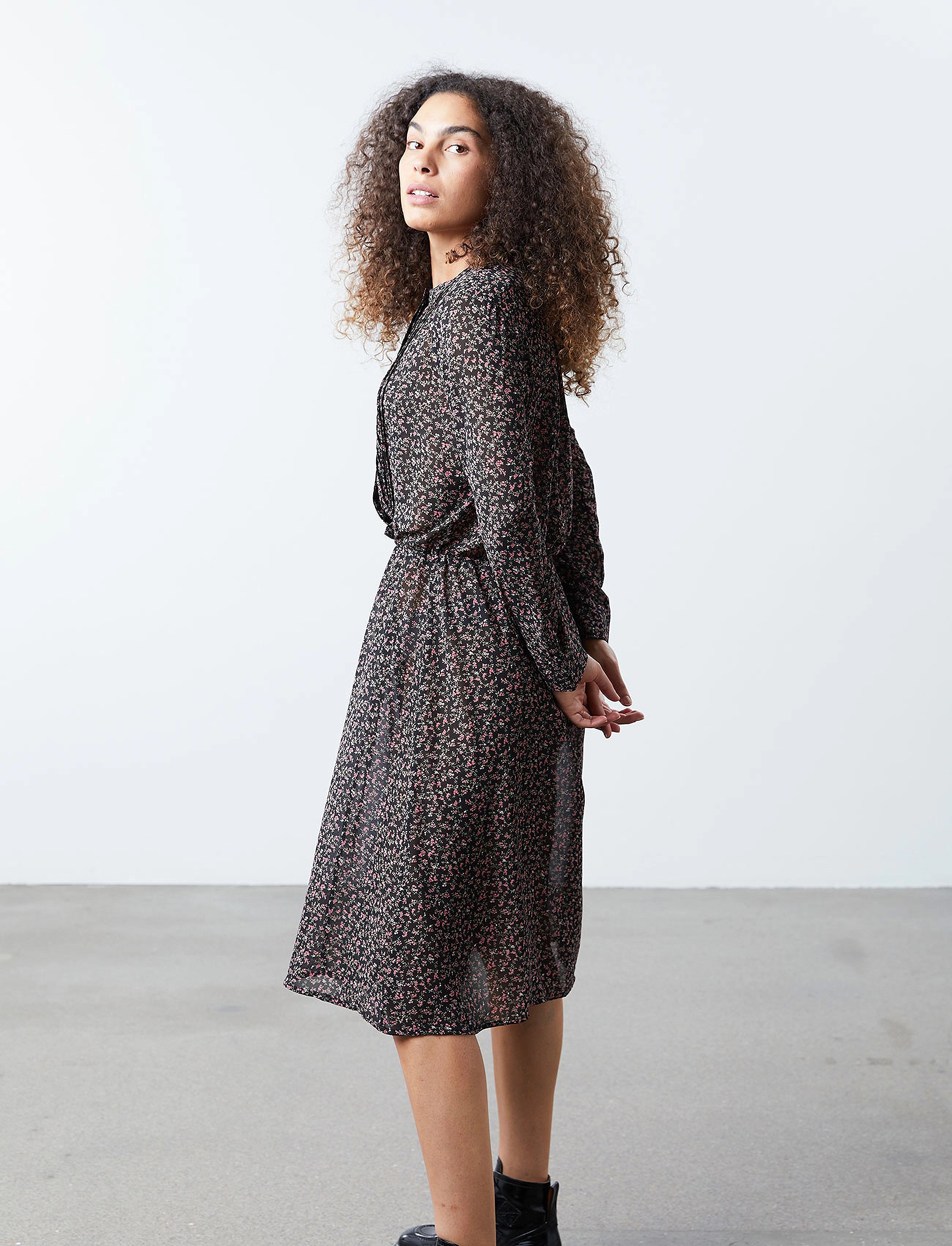 Lollys Laundry - Fiona Dress - midi kjoler - 74 flower print - 5