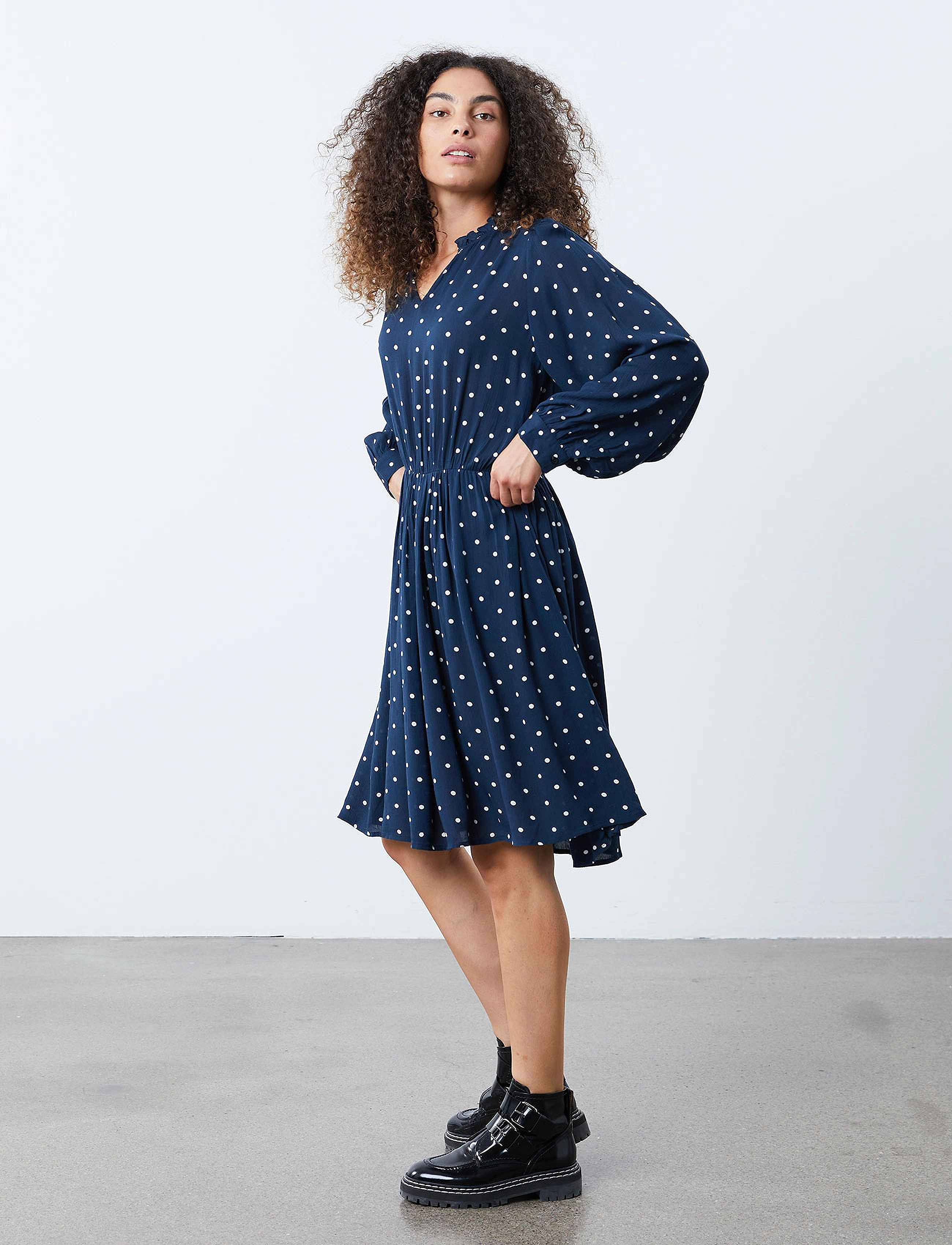 Lollys Laundry - Finnley Dress - midi kjoler - 76 dot print - 3