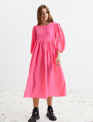 Lollys Laundry - Marion Dress - midi dresses - 98 neon pink - 2