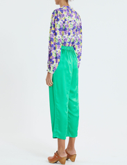 Lollys Laundry - Elif Shirt - long-sleeved blouses - flower print - 4