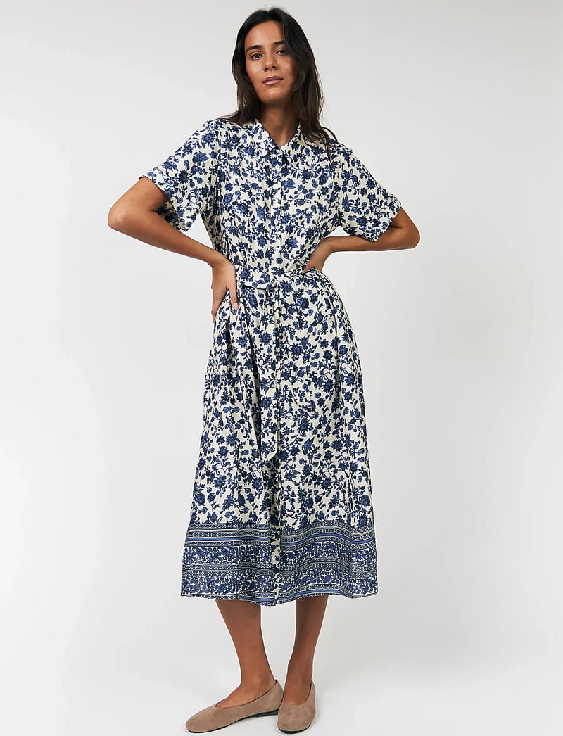 Lollys Laundry - BlakeLL Midi Dress SS - hemdkleider - blue - 0