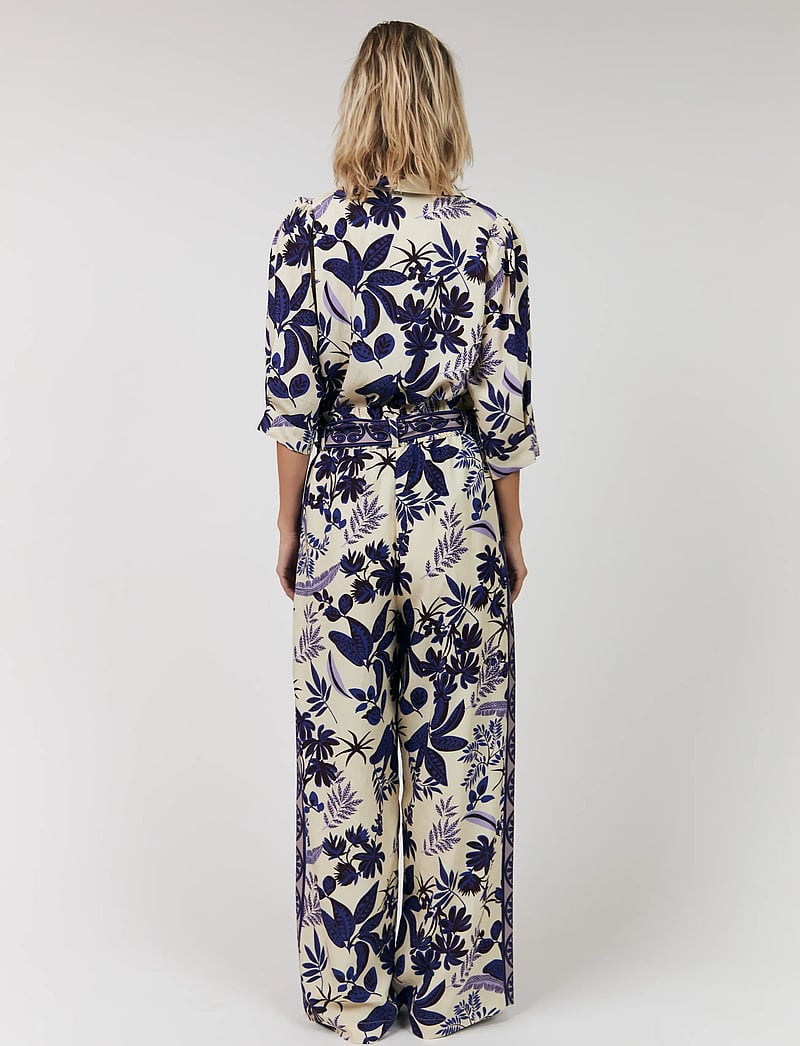 Lollys Laundry - VickyLL Pants - laia säärega püksid - flower print - 5