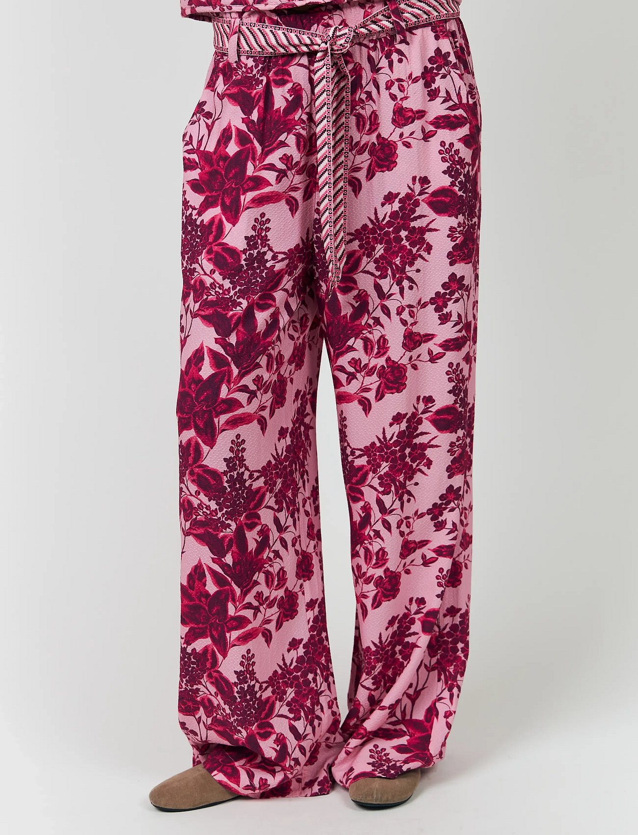 VickyLL Pants