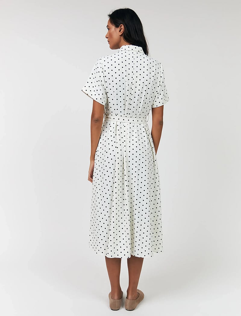 Lollys Laundry - BlakeLL Midi Dress - särkkleidid - dot print - 3